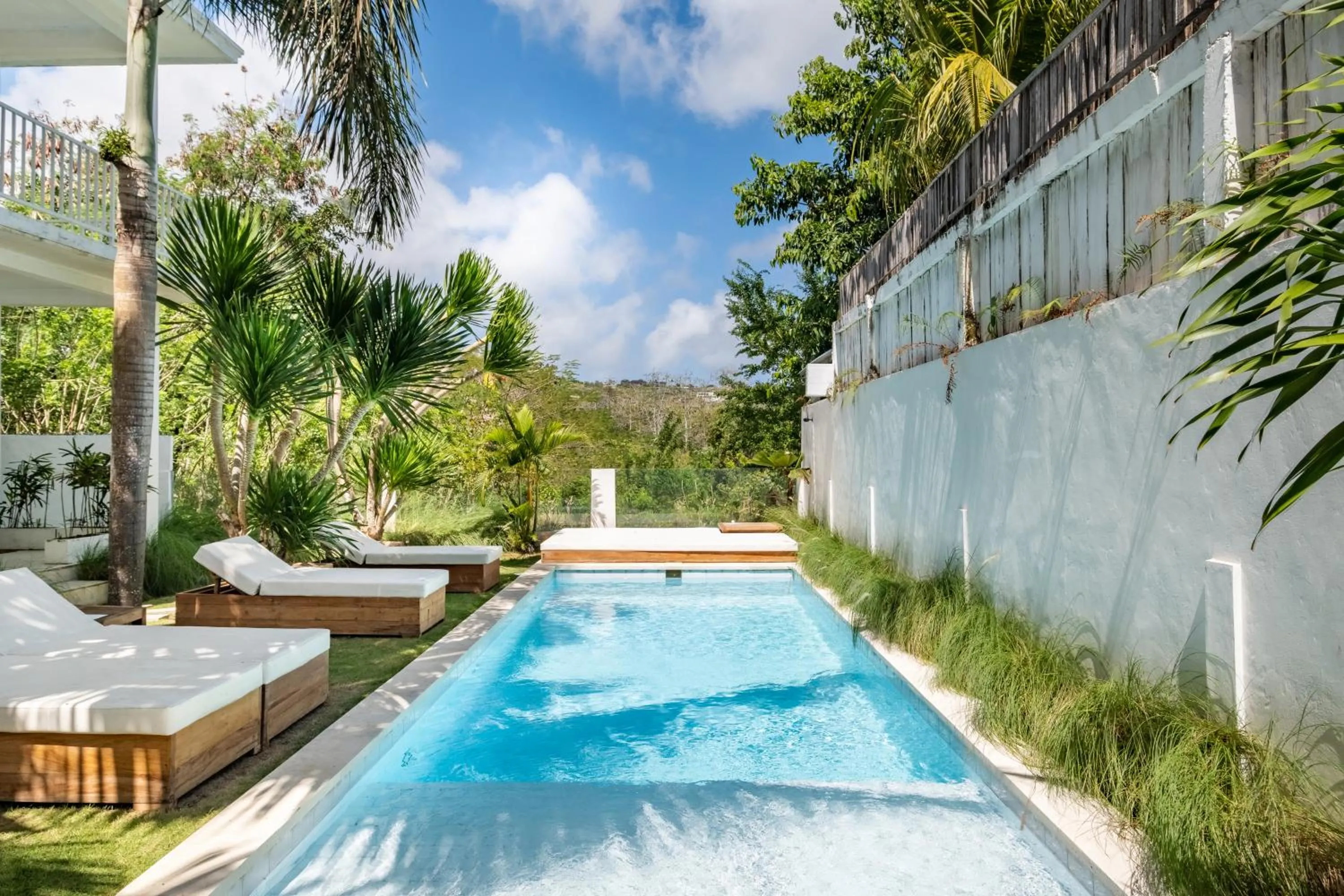 Natural landscape in The Warm Sun - Bingin