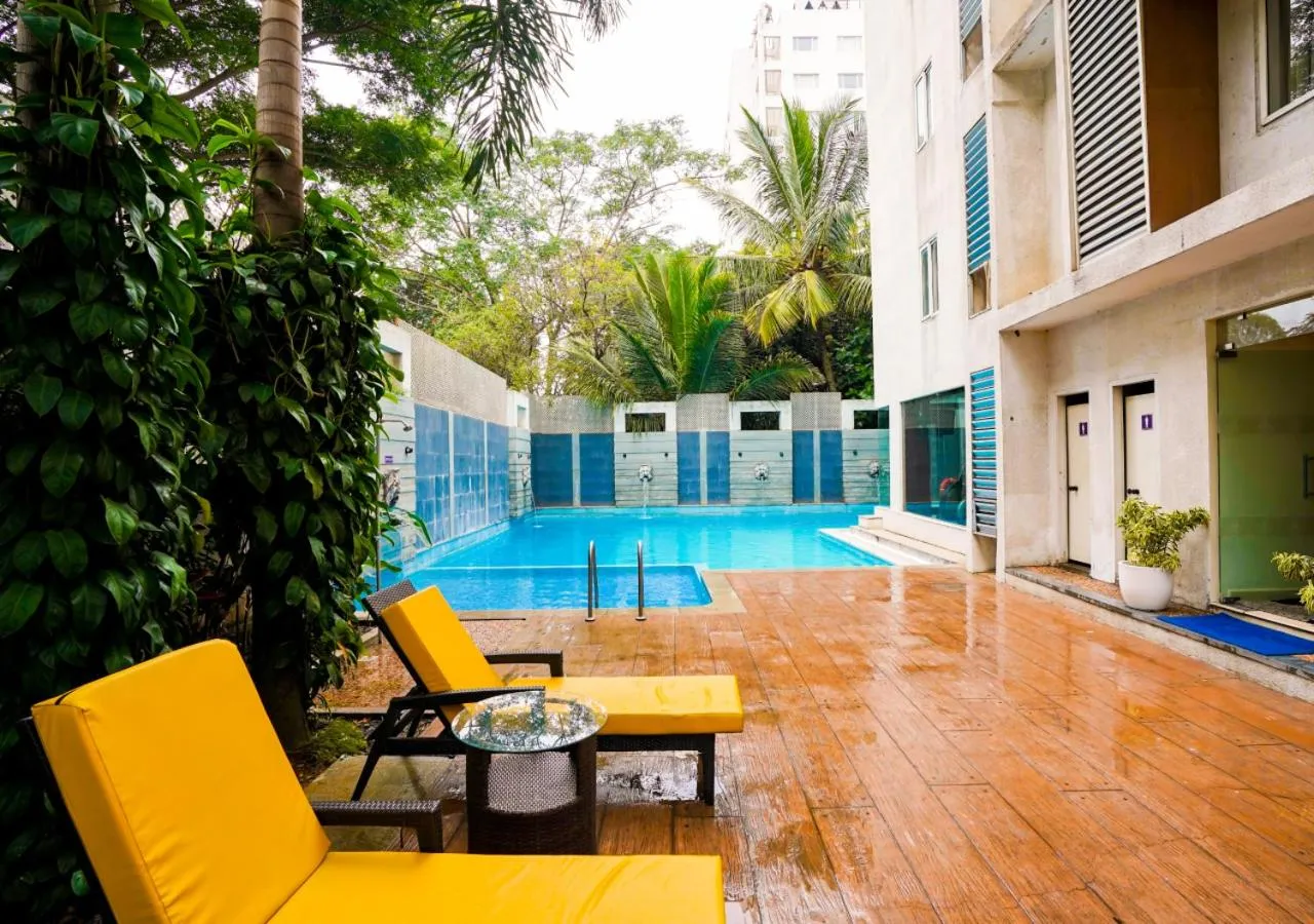 Swimming pool in BloomSuites I Electronics City