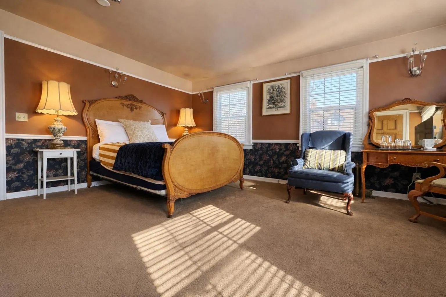 Bed in Cecil Bacon Manor