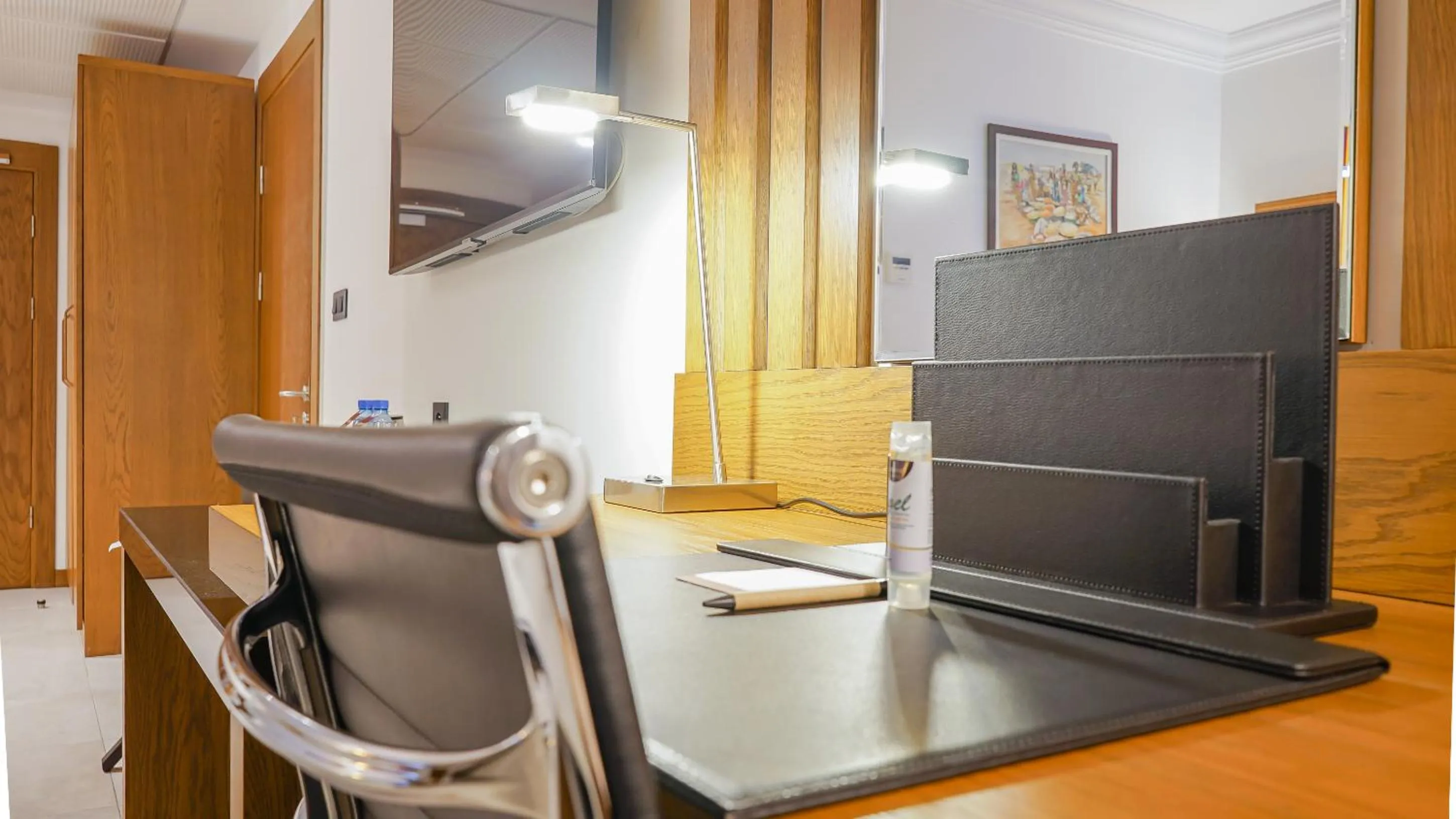 STAR LAND HOTEL BASTOS