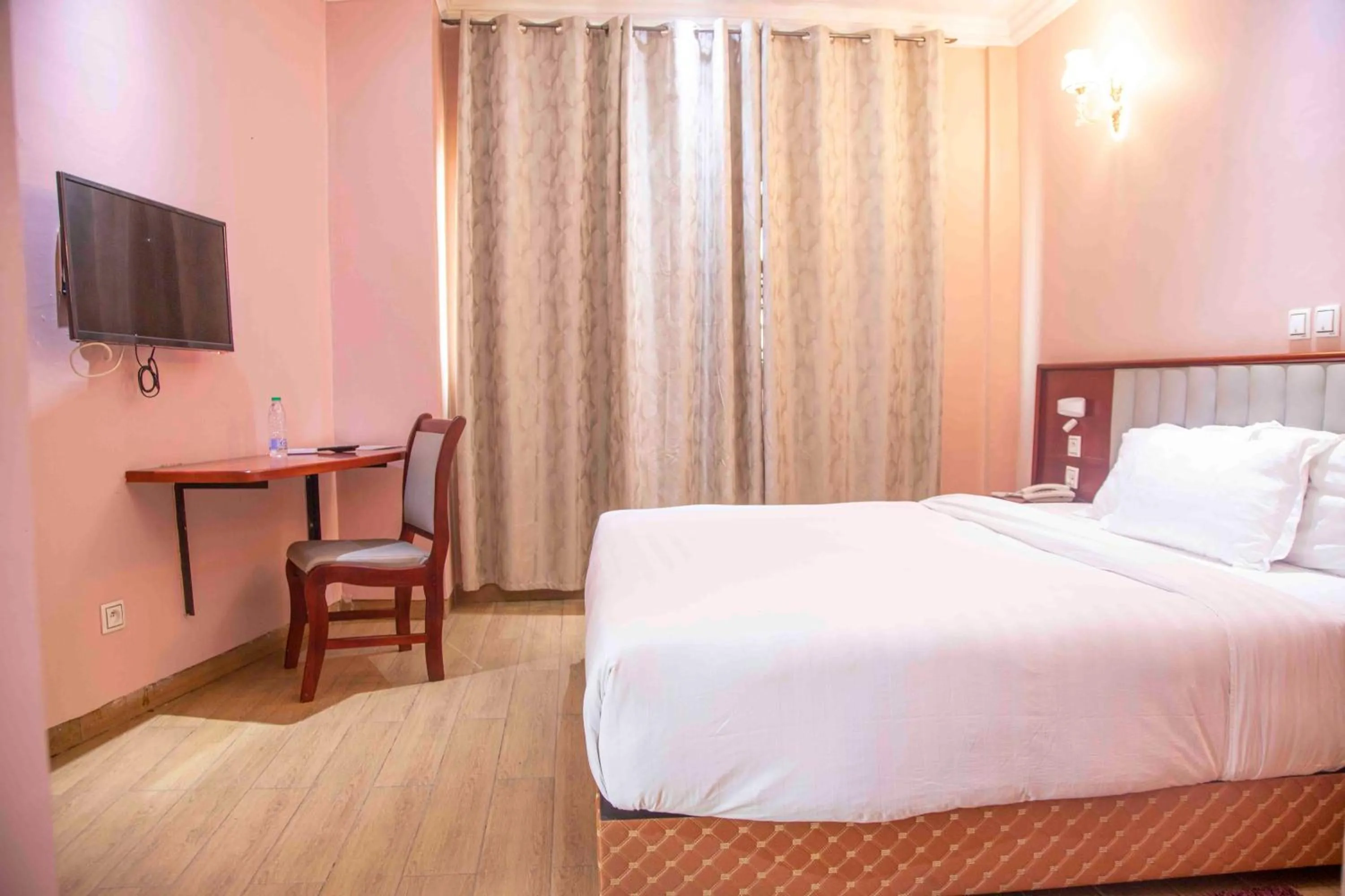 Bed in Hôtel Sindz Palace