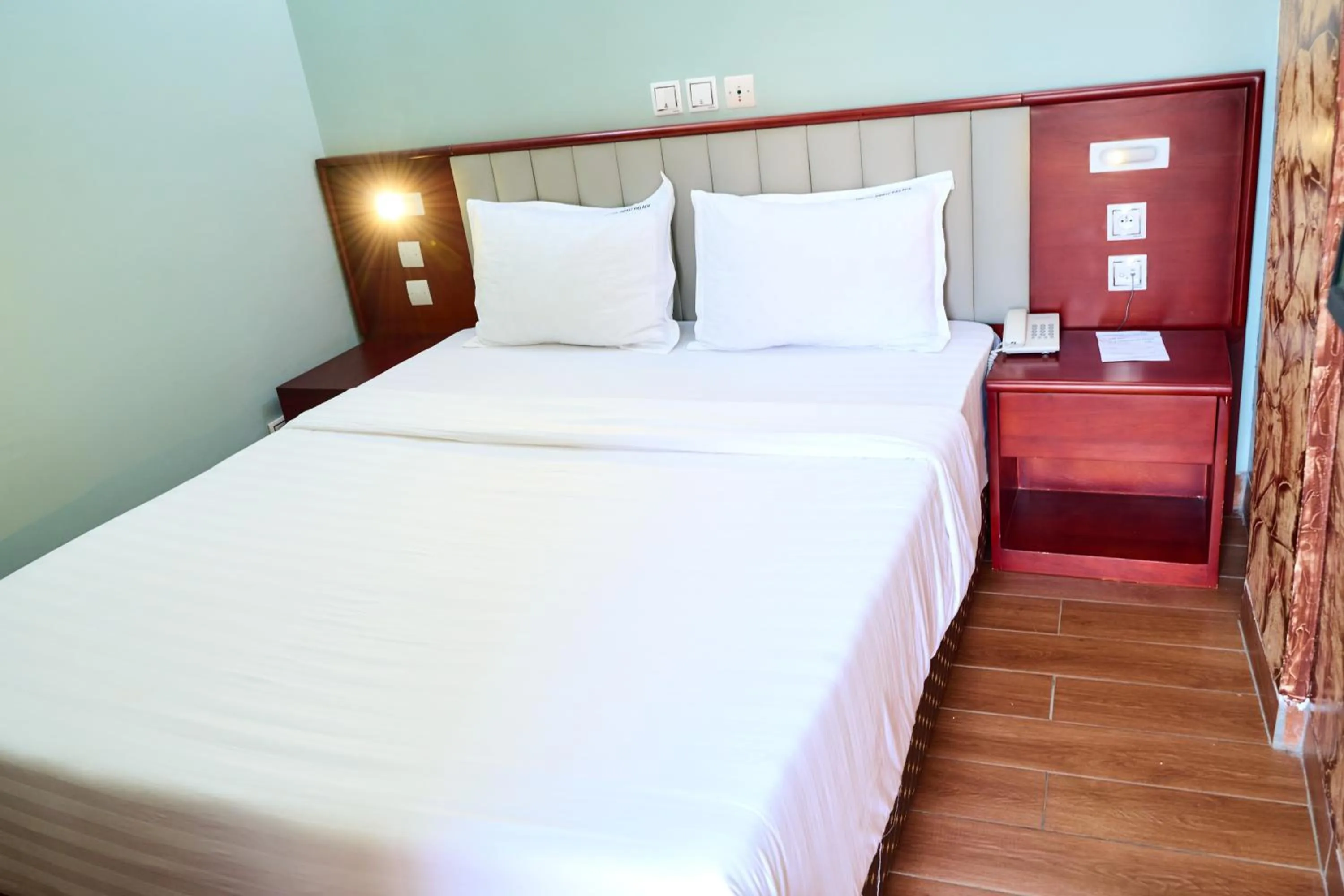 Bed in Hôtel Sindz Palace