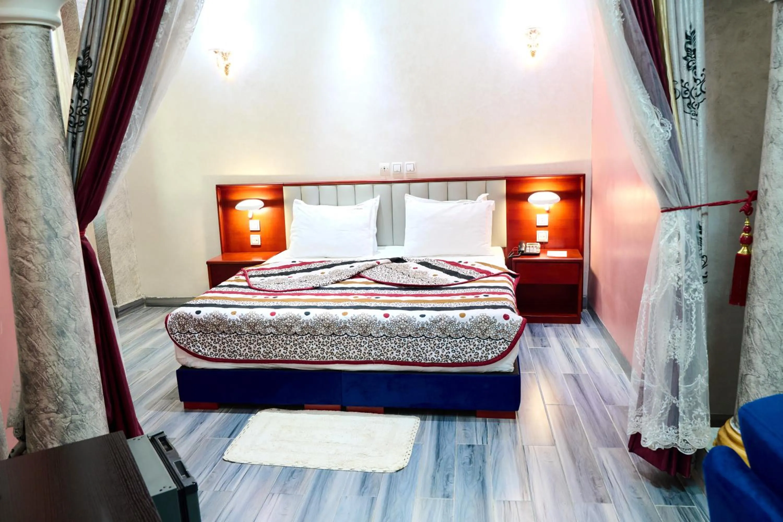 Bed in Hôtel Sindz Palace