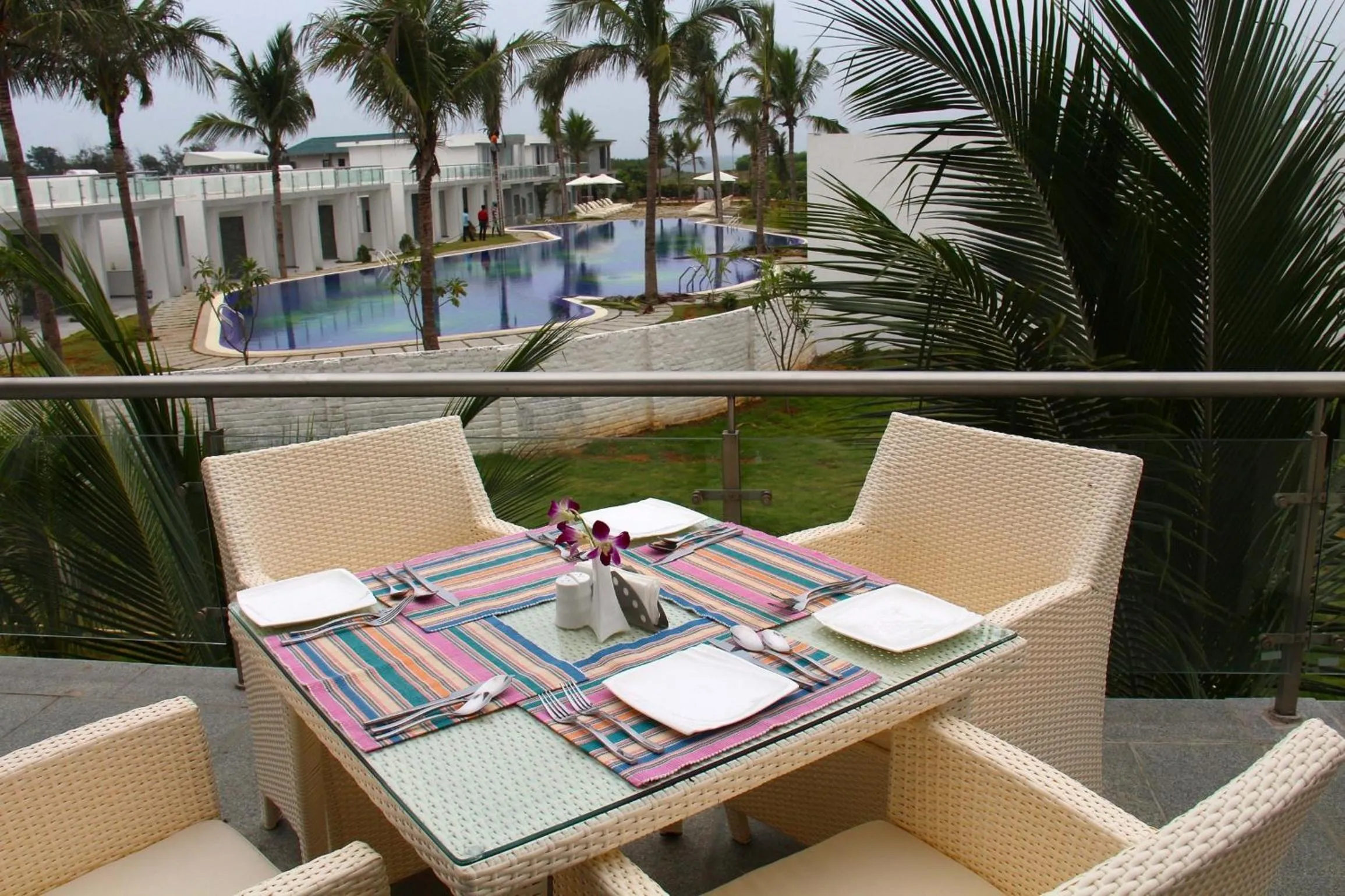 Restaurant/places to eat in Grande Bay Resort and Spa Mamallapuram