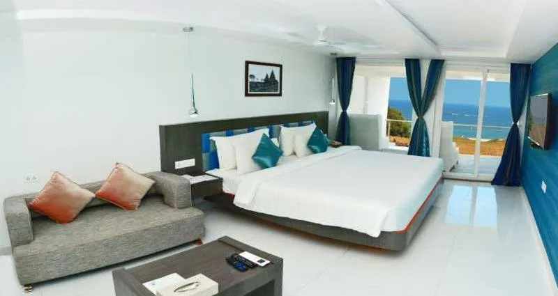 Bed in Grande Bay Resort and Spa Mamallapuram