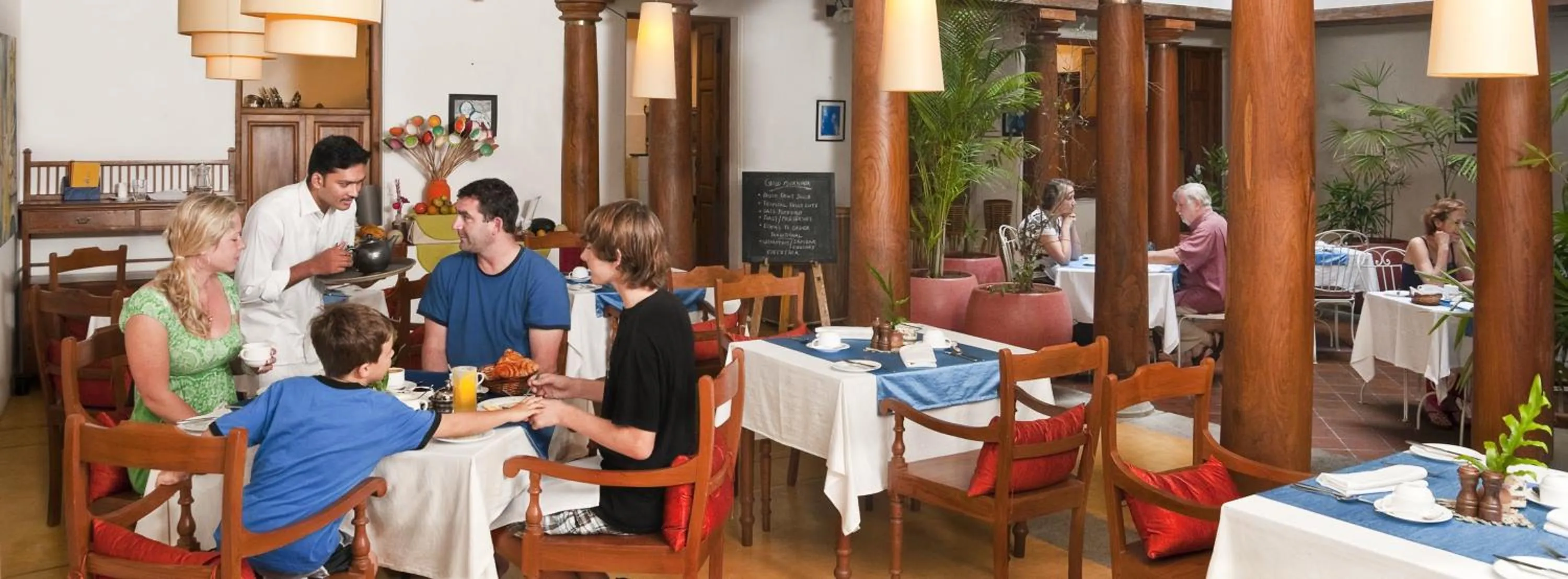 Restaurant/places to eat in Maison Perumal Pondicherry - A CGH Earth Experience