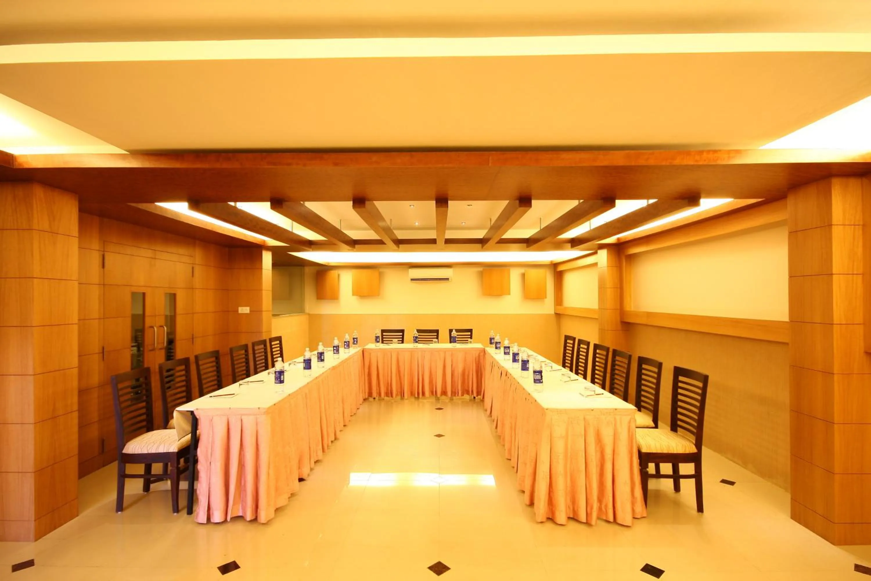 Business facilities in Hotel Crescent Crest Sriperumbudur