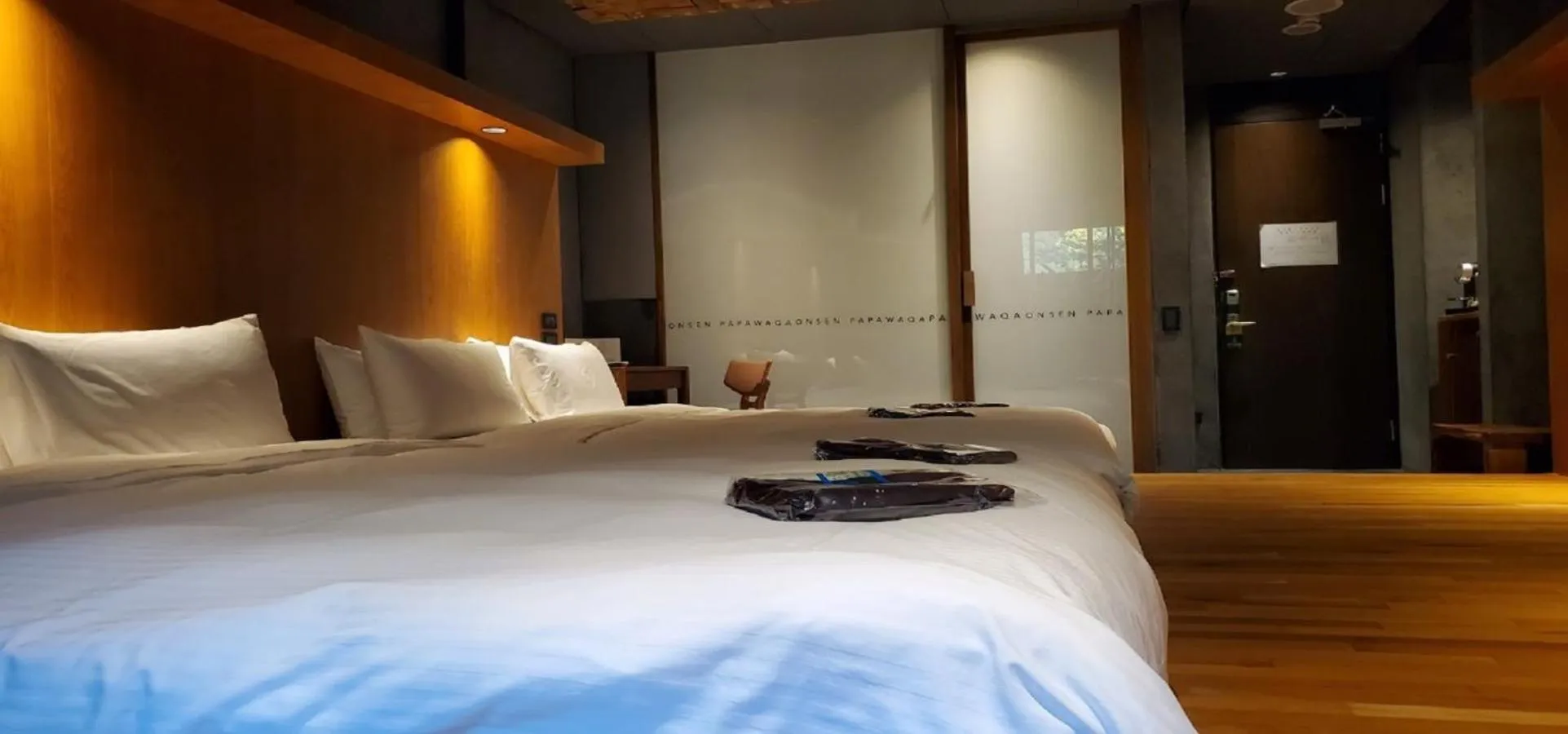 Bed in Onsen Papawaqa