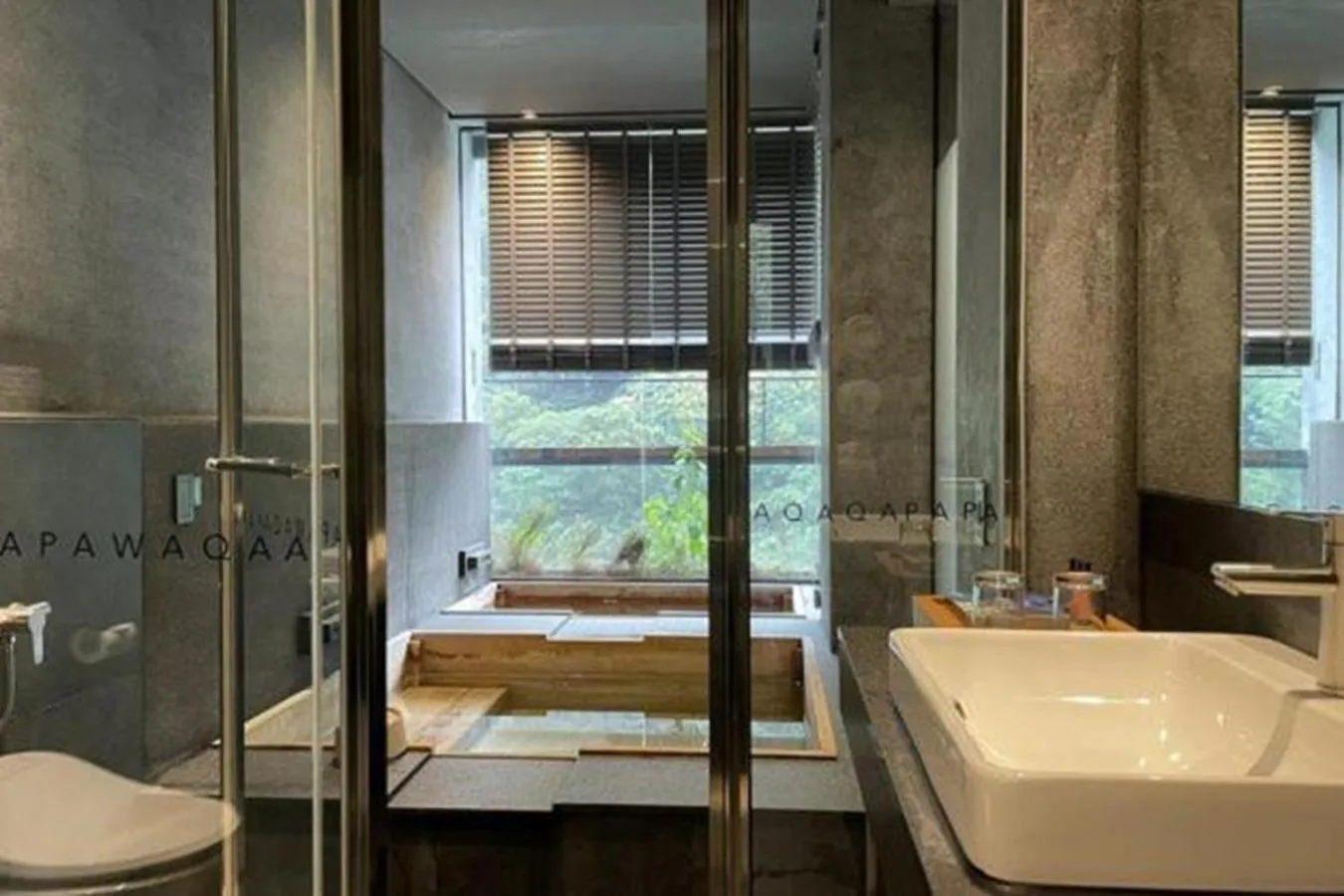 Bathroom in Onsen Papawaqa