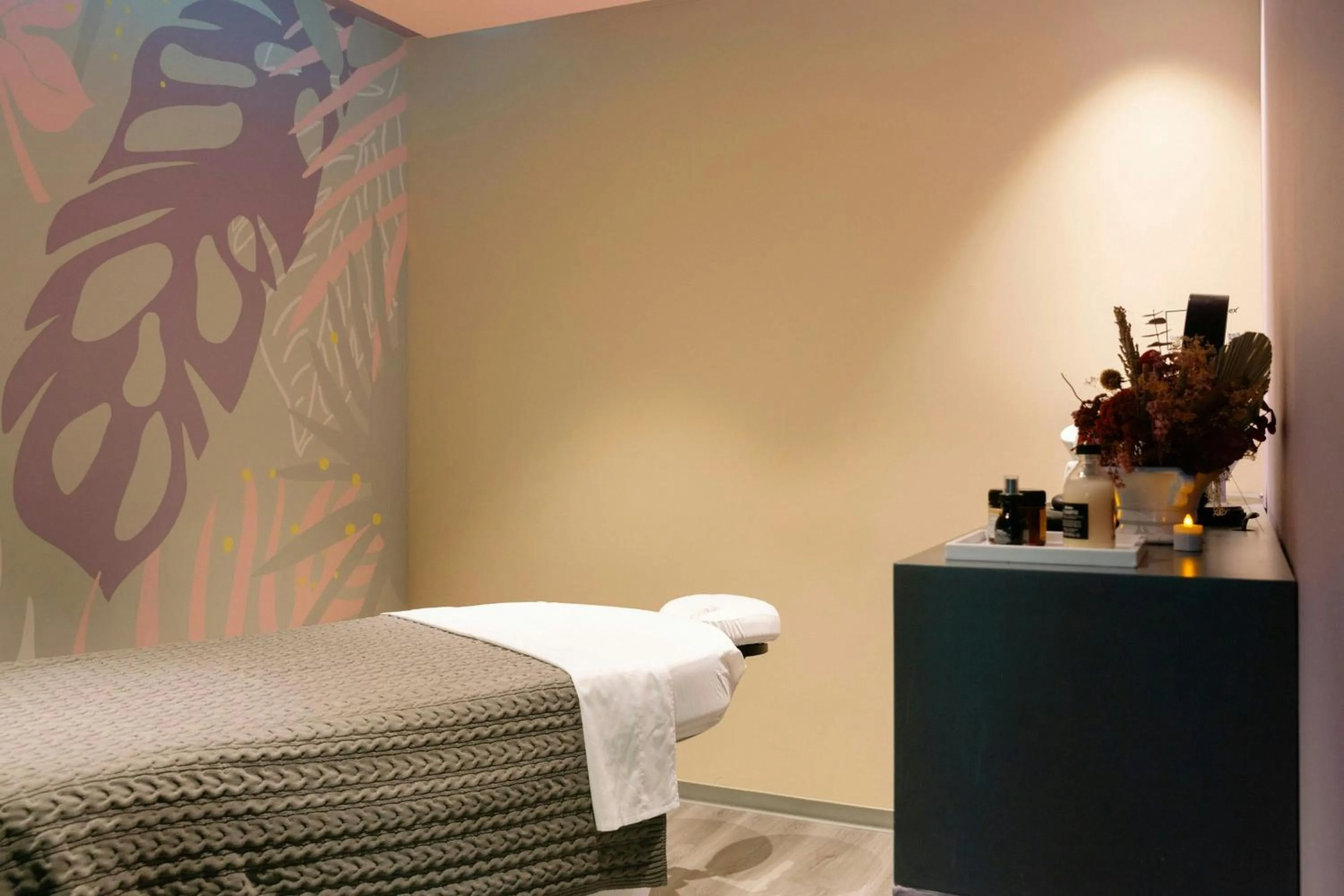 Spa and wellness centre/facilities, Bed in W Mexico City