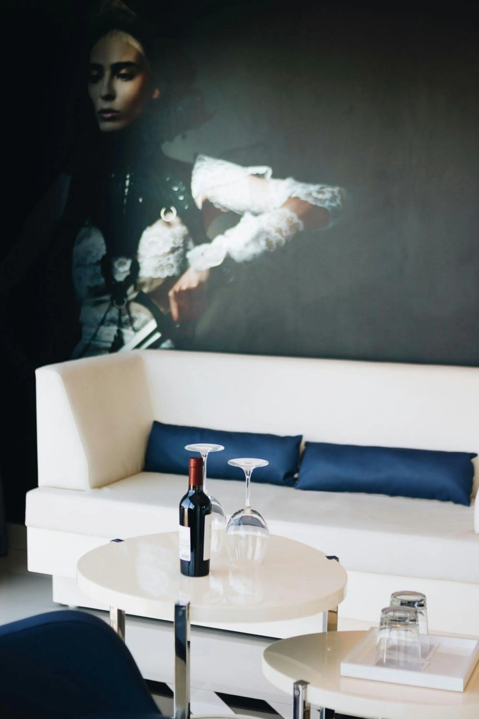 Photo of the whole room in W Mexico City