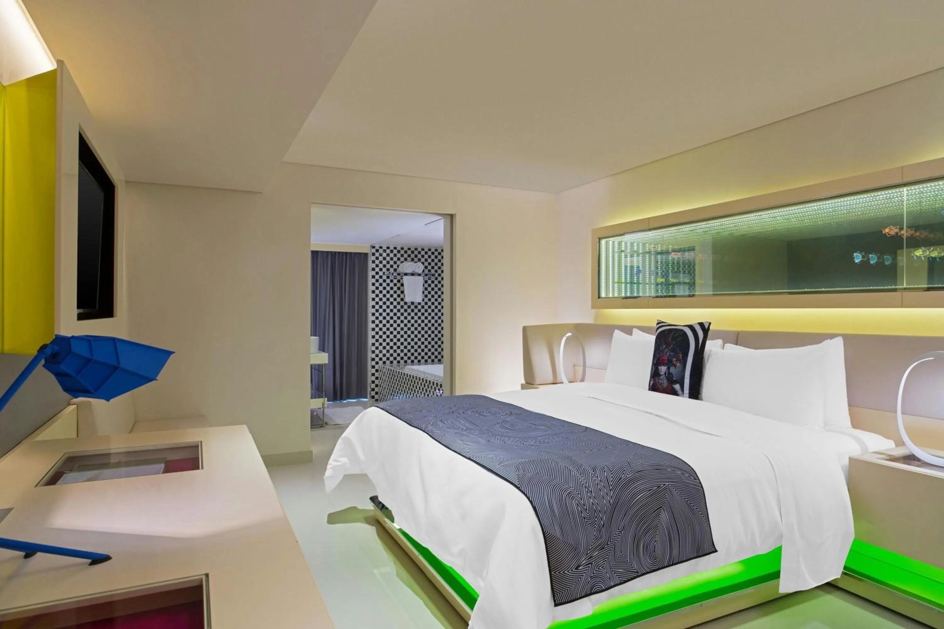 Photo of the whole room, Bed in W Mexico City