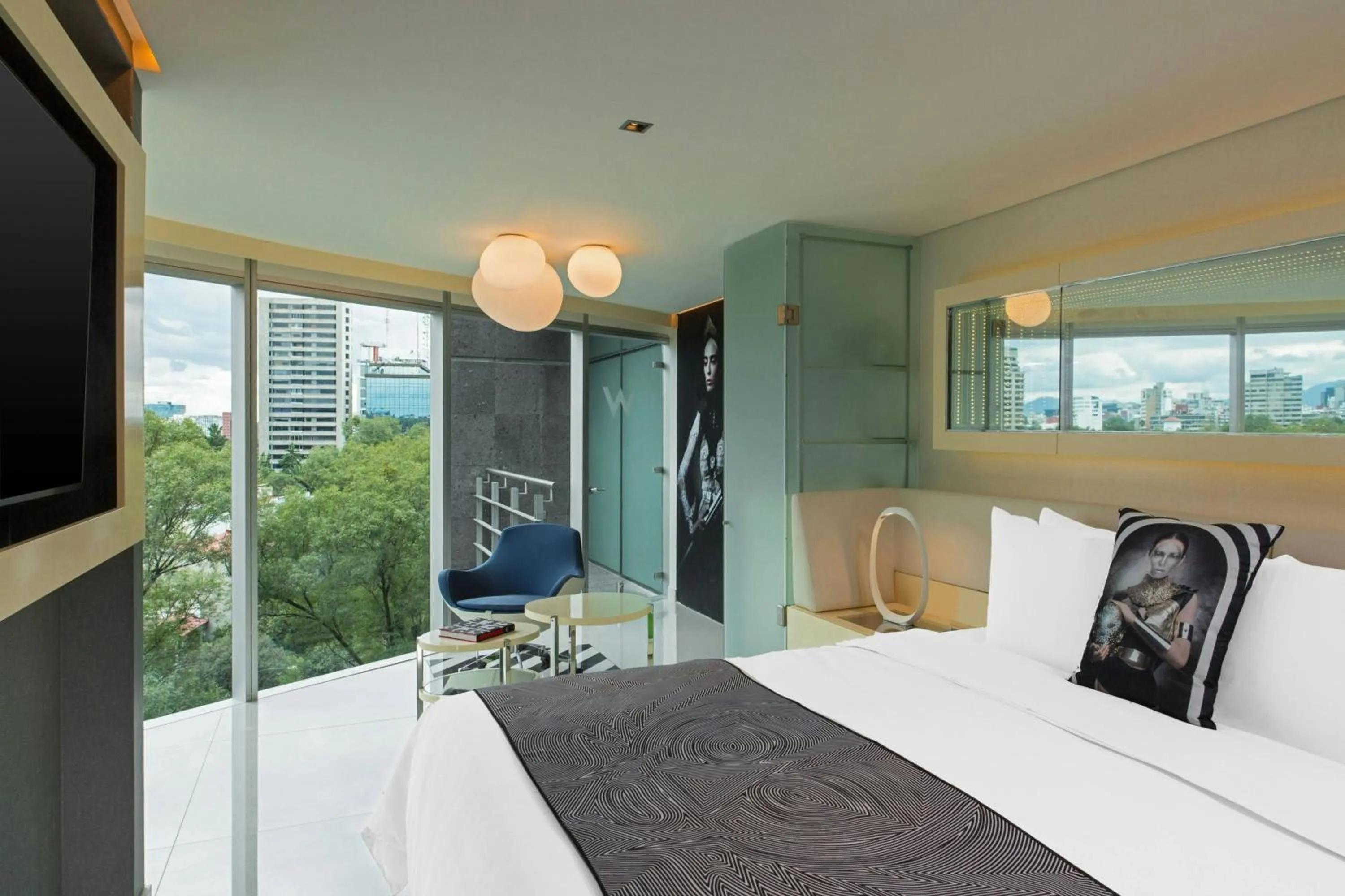 Photo of the whole room, Bed in W Mexico City