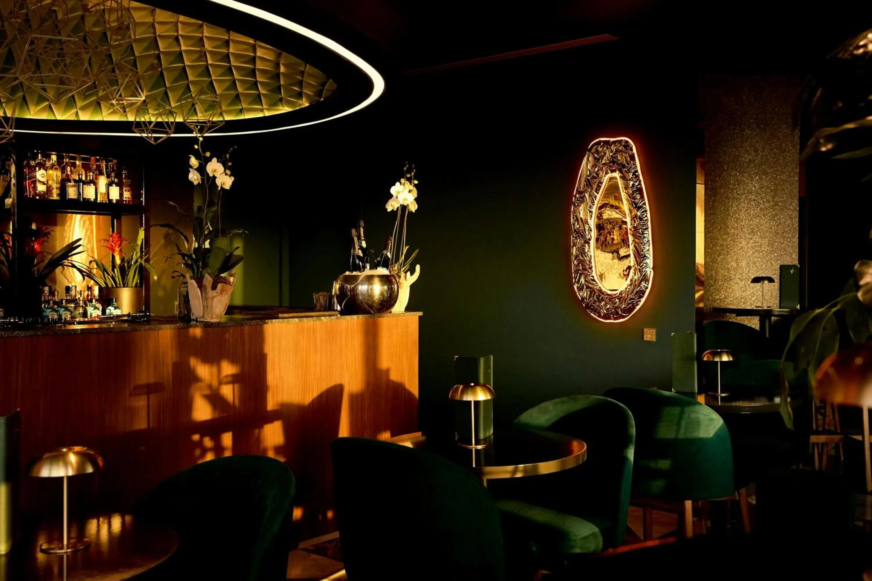 Lounge or bar in W Mexico City