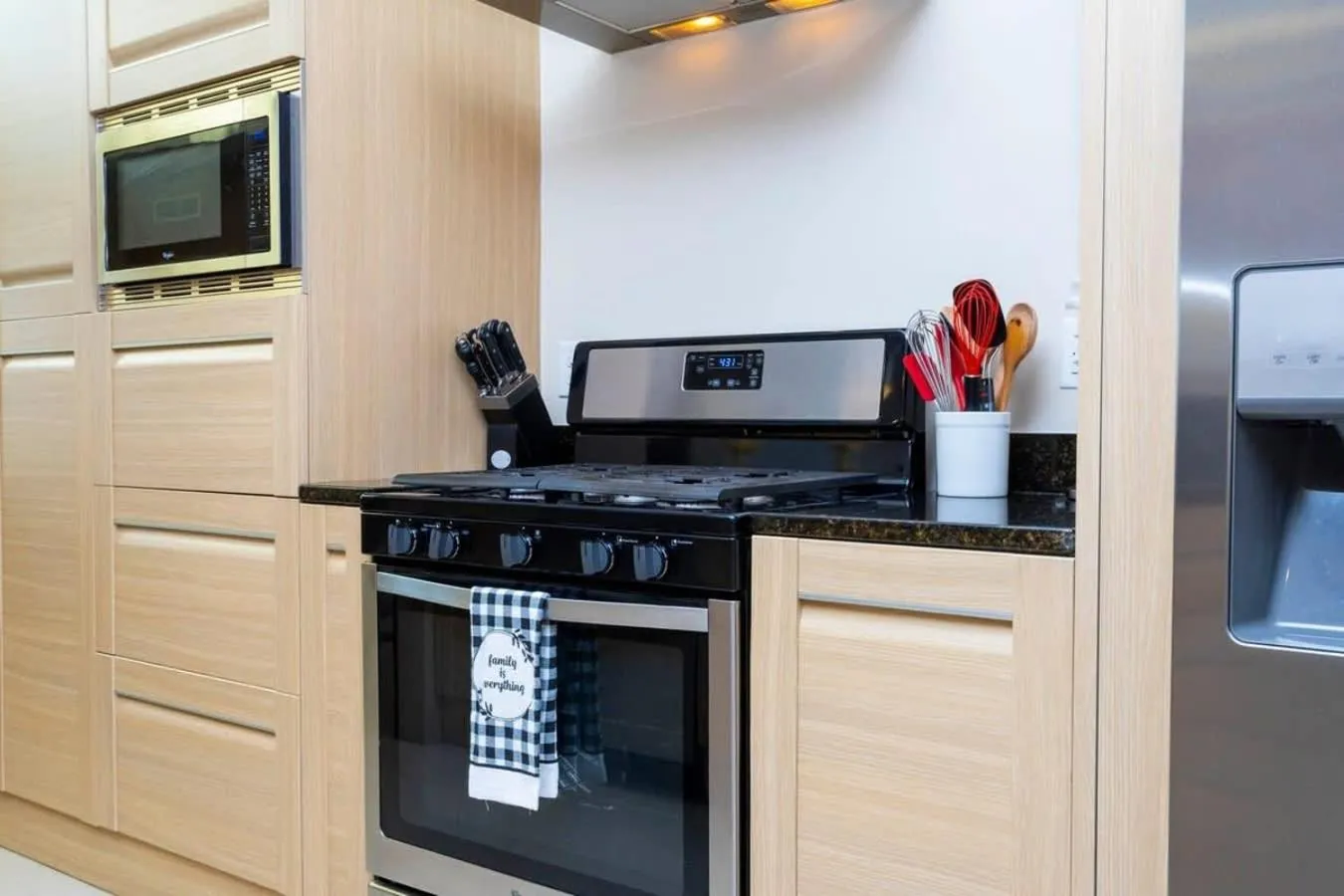 Stunning 4Bd Close to Disney @ Magic Village 7614