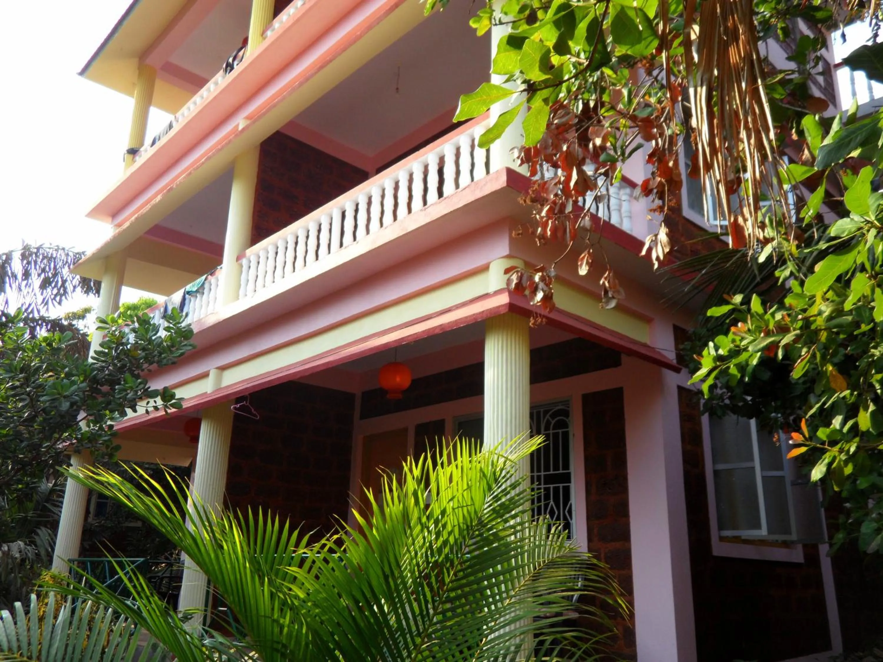 Facade/entrance in Namaste Yoga Farm