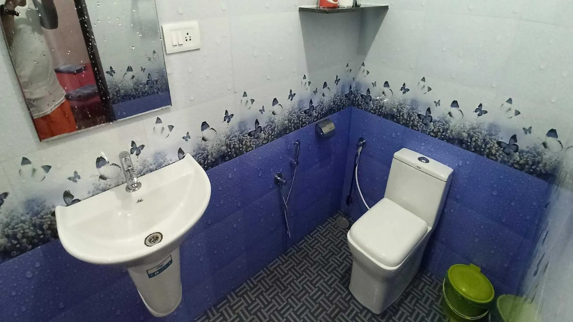 Toilet in Namaste Yoga Farm