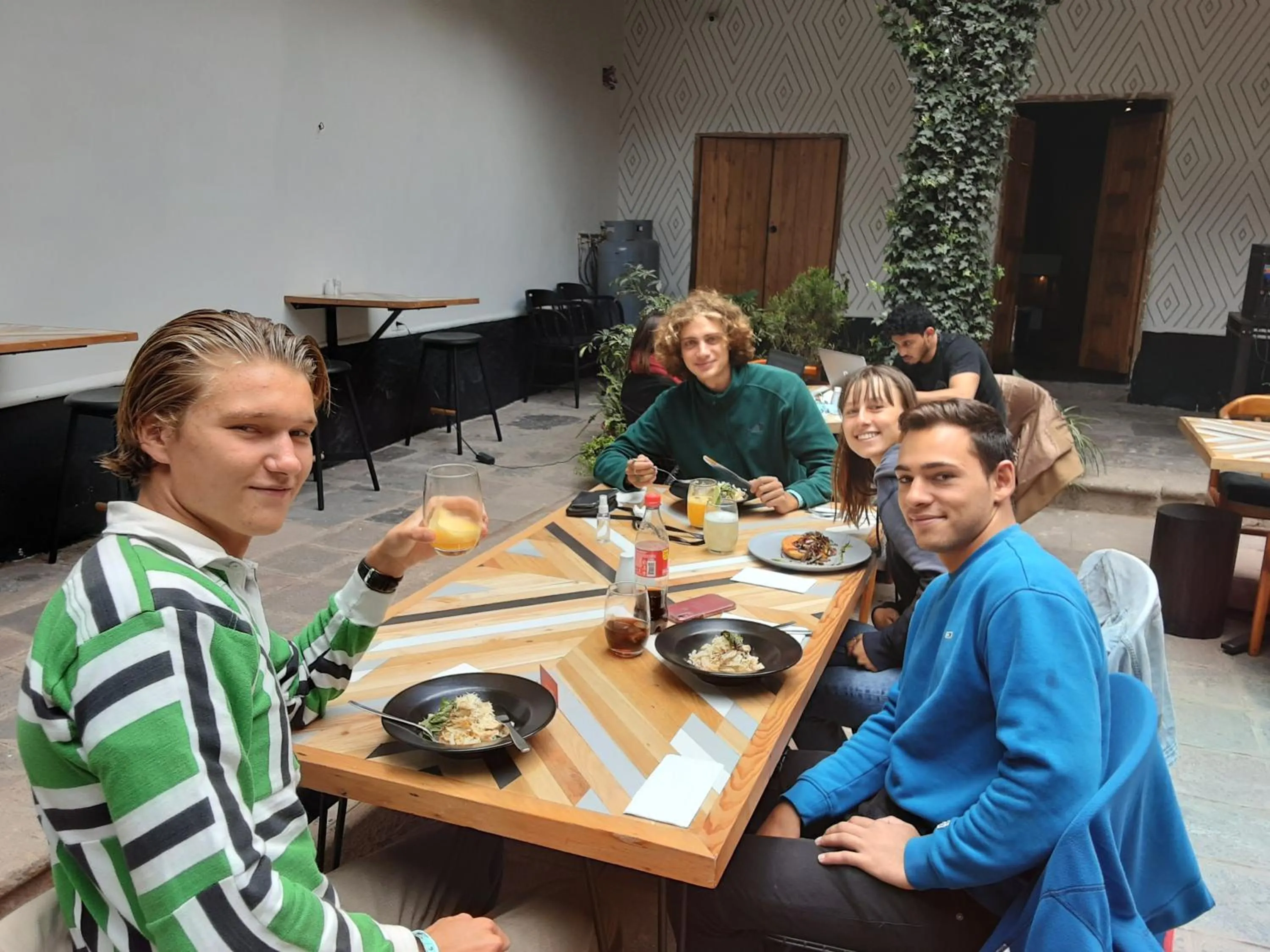 Restaurant/places to eat in Casa Tunki