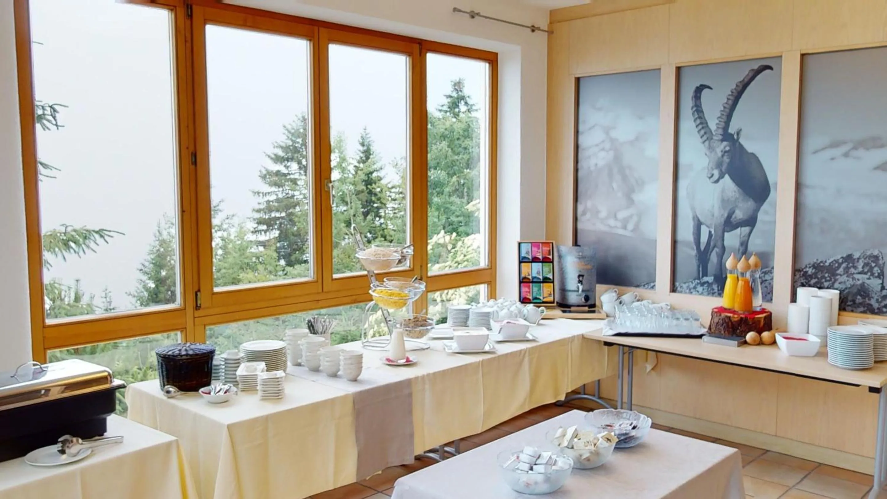 Breakfast in Wellness Aparthotel Panorama Alpin - Ferienwohnungen Jerzens im Pitztal