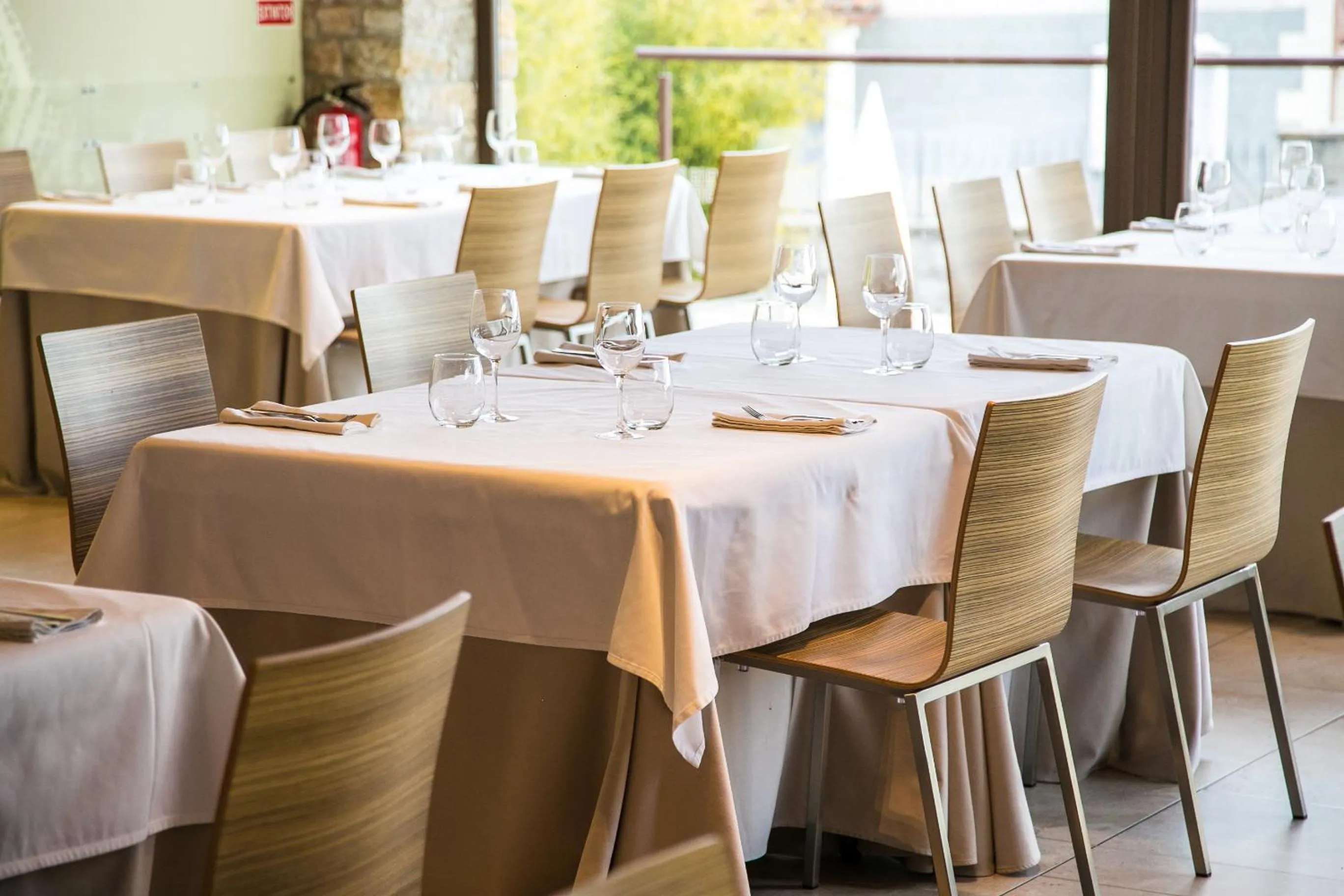 Restaurant/places to eat in Quintanares