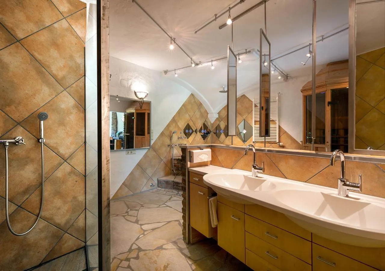 Bathroom in Hotel Land Gut Höhne