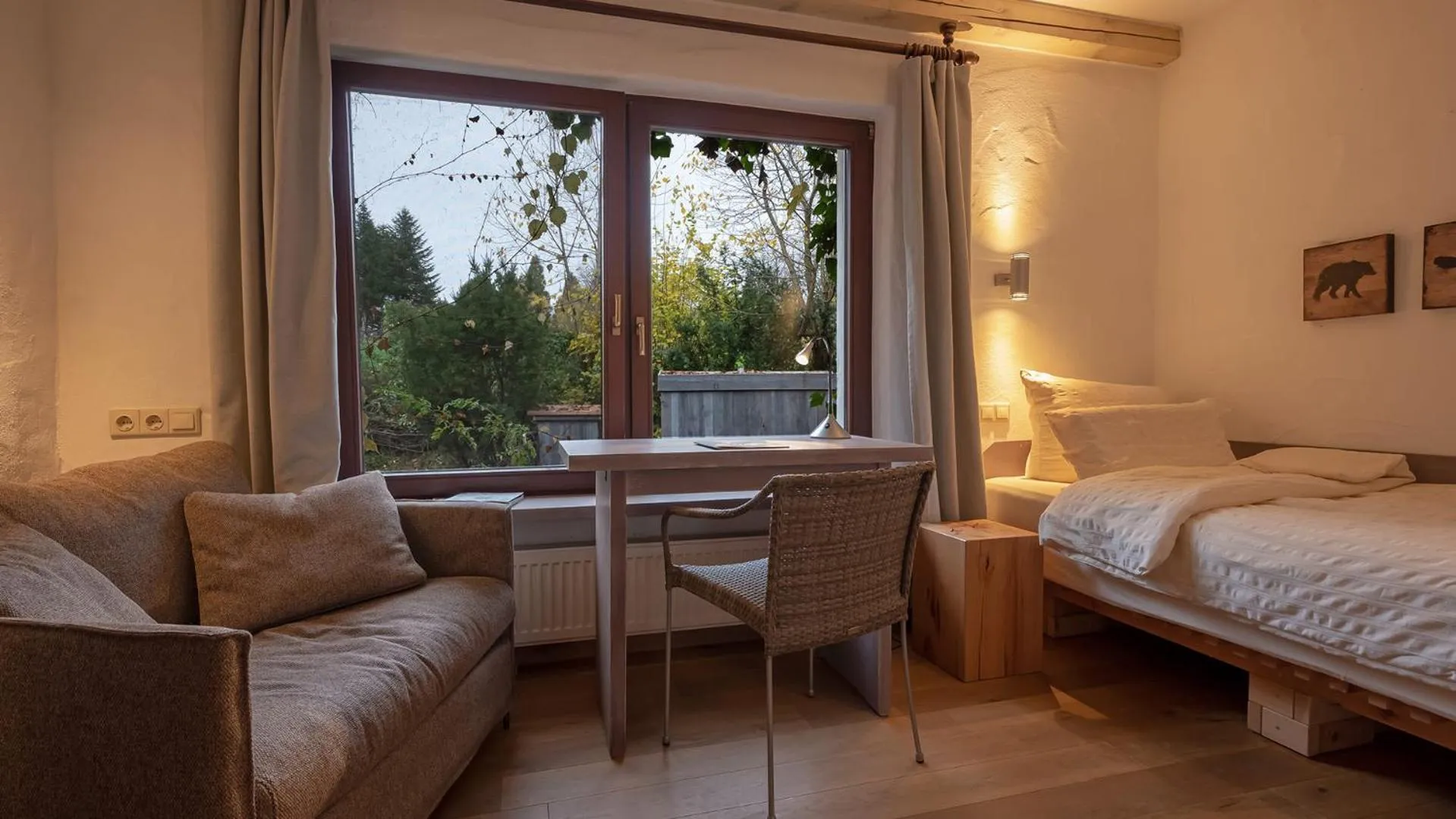 View (from property/room), Bed in Hotel Land Gut Höhne