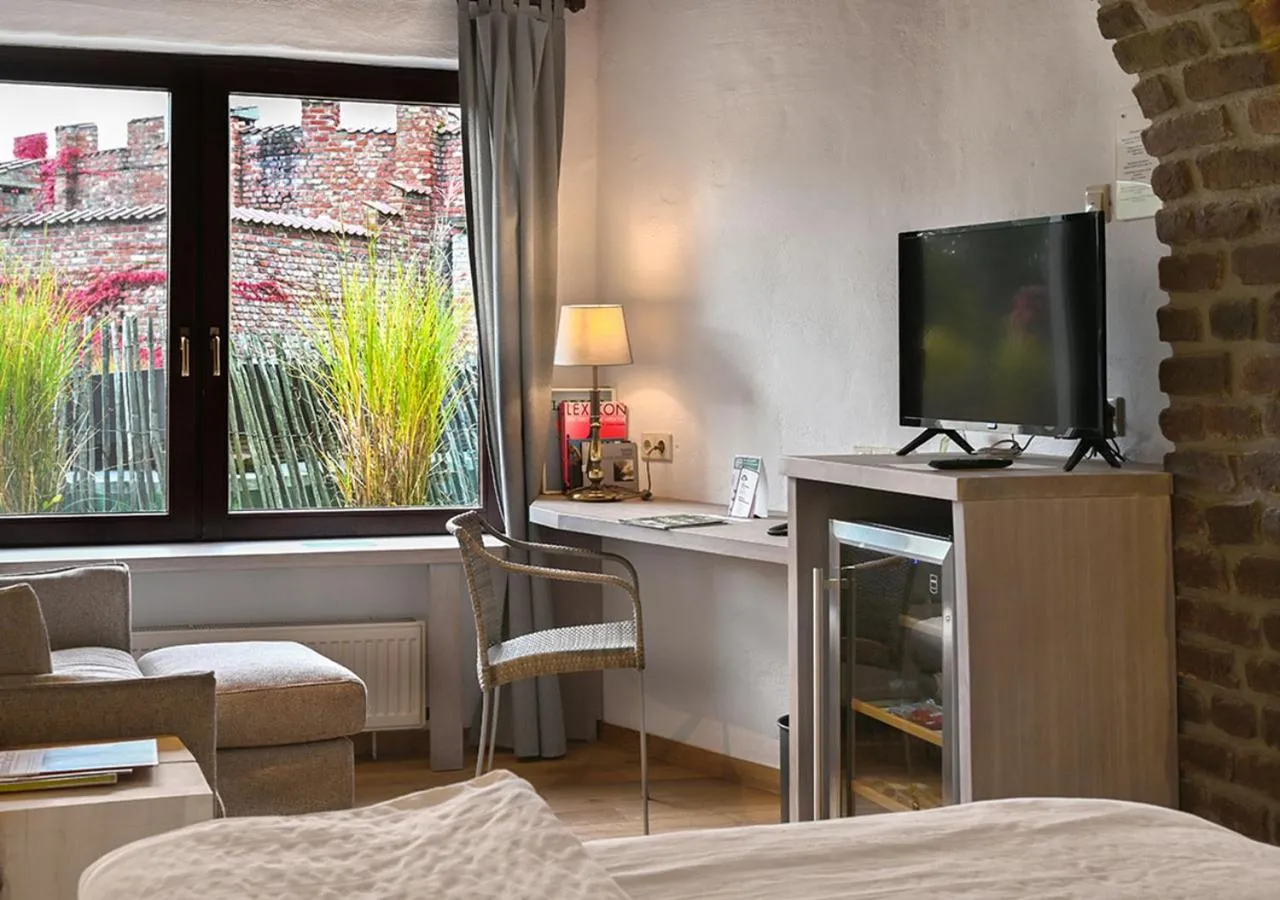 TV and multimedia, Bed in Hotel Land Gut Höhne