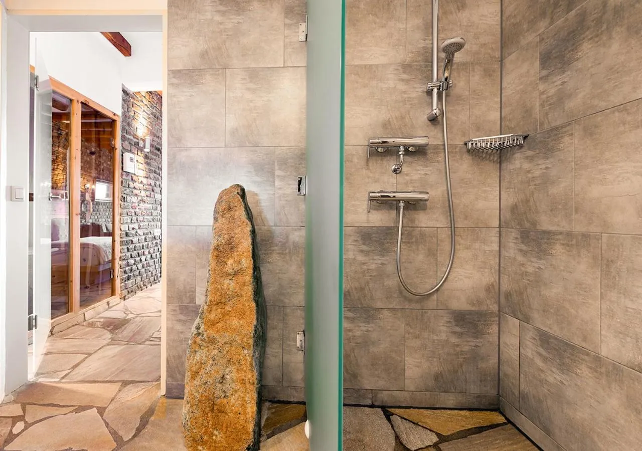 Shower in Hotel Land Gut Höhne