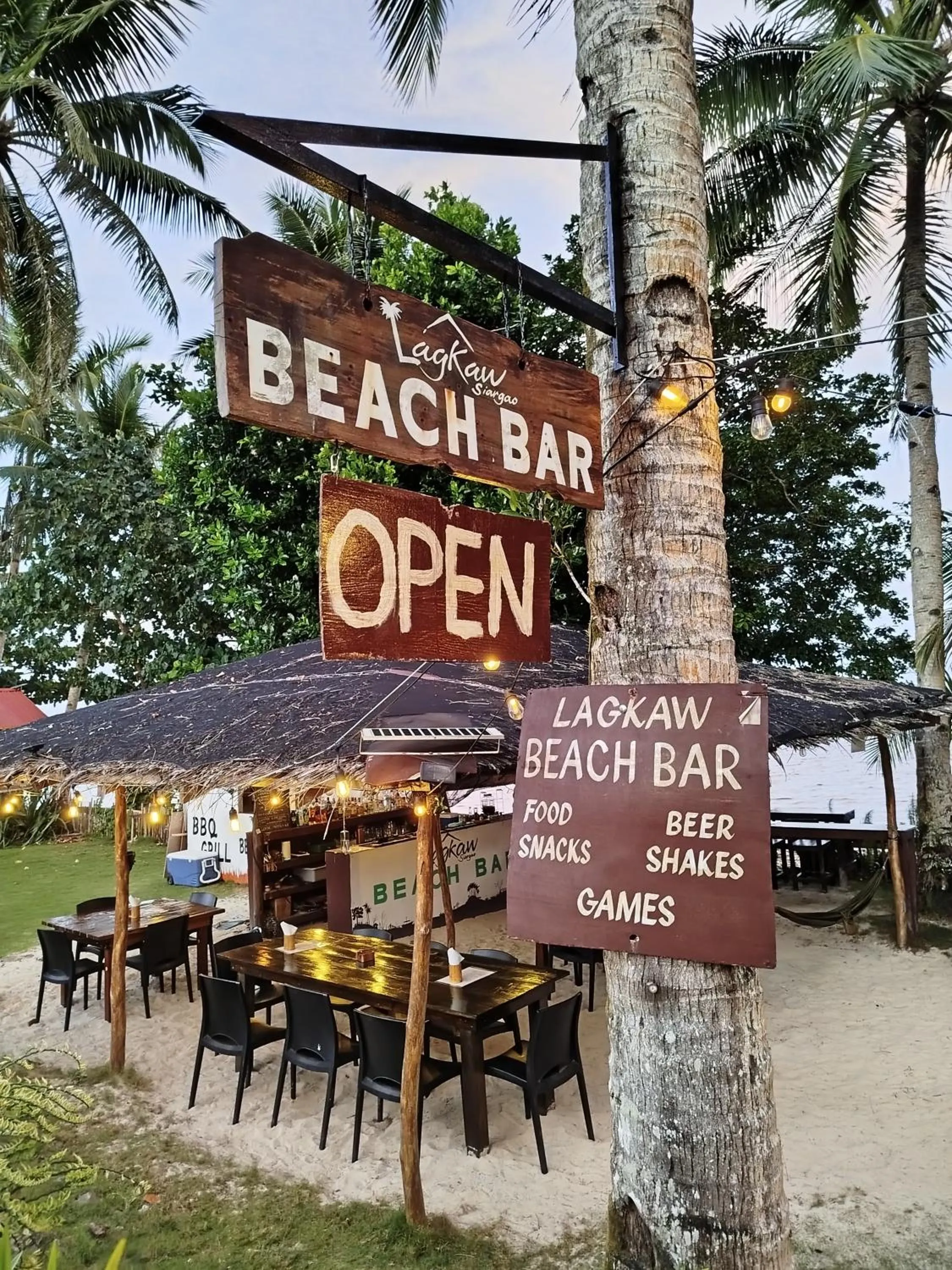 Restaurant/places to eat in Lagkaw Siargao Villas