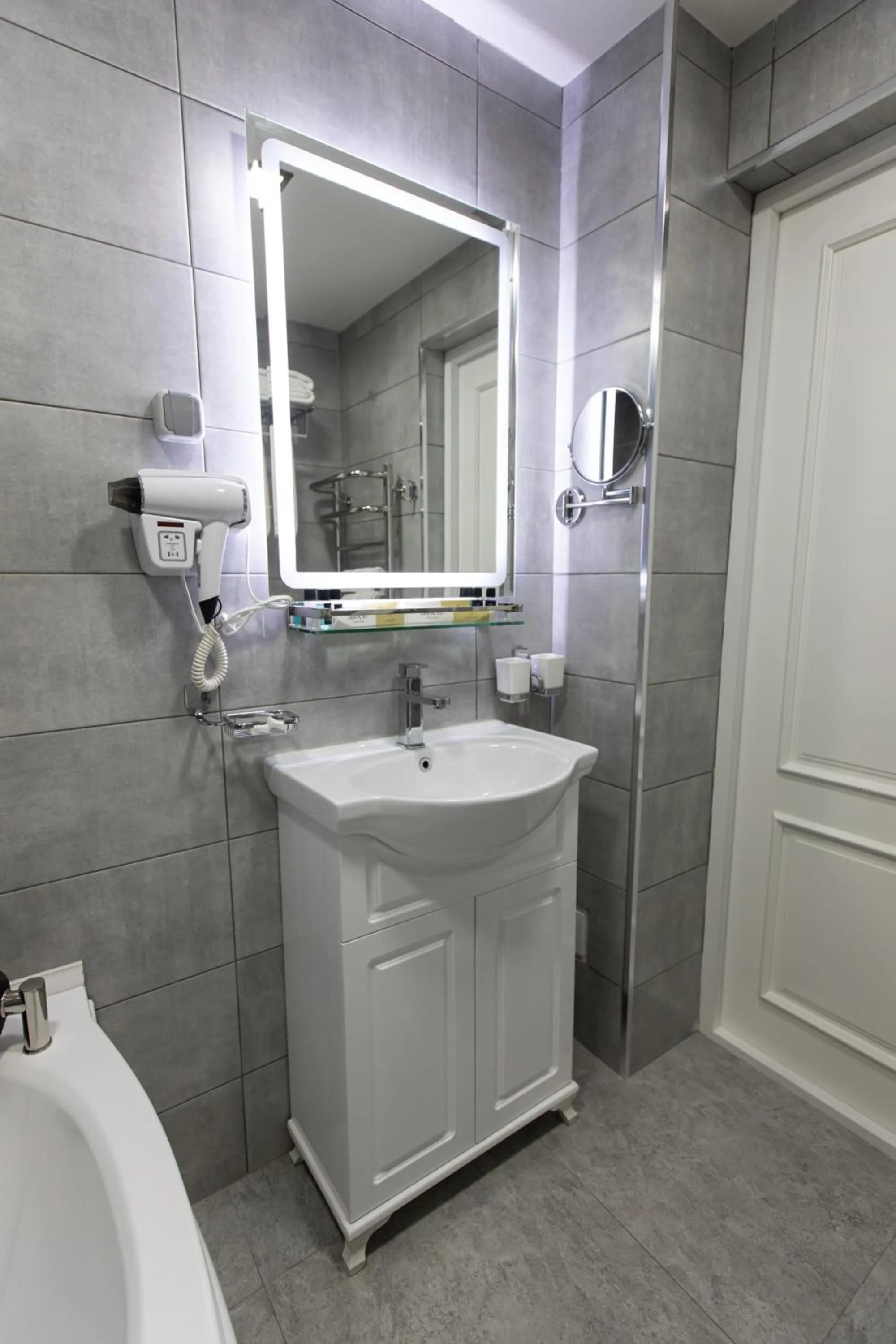 Bathroom in Roadside by Khorrot