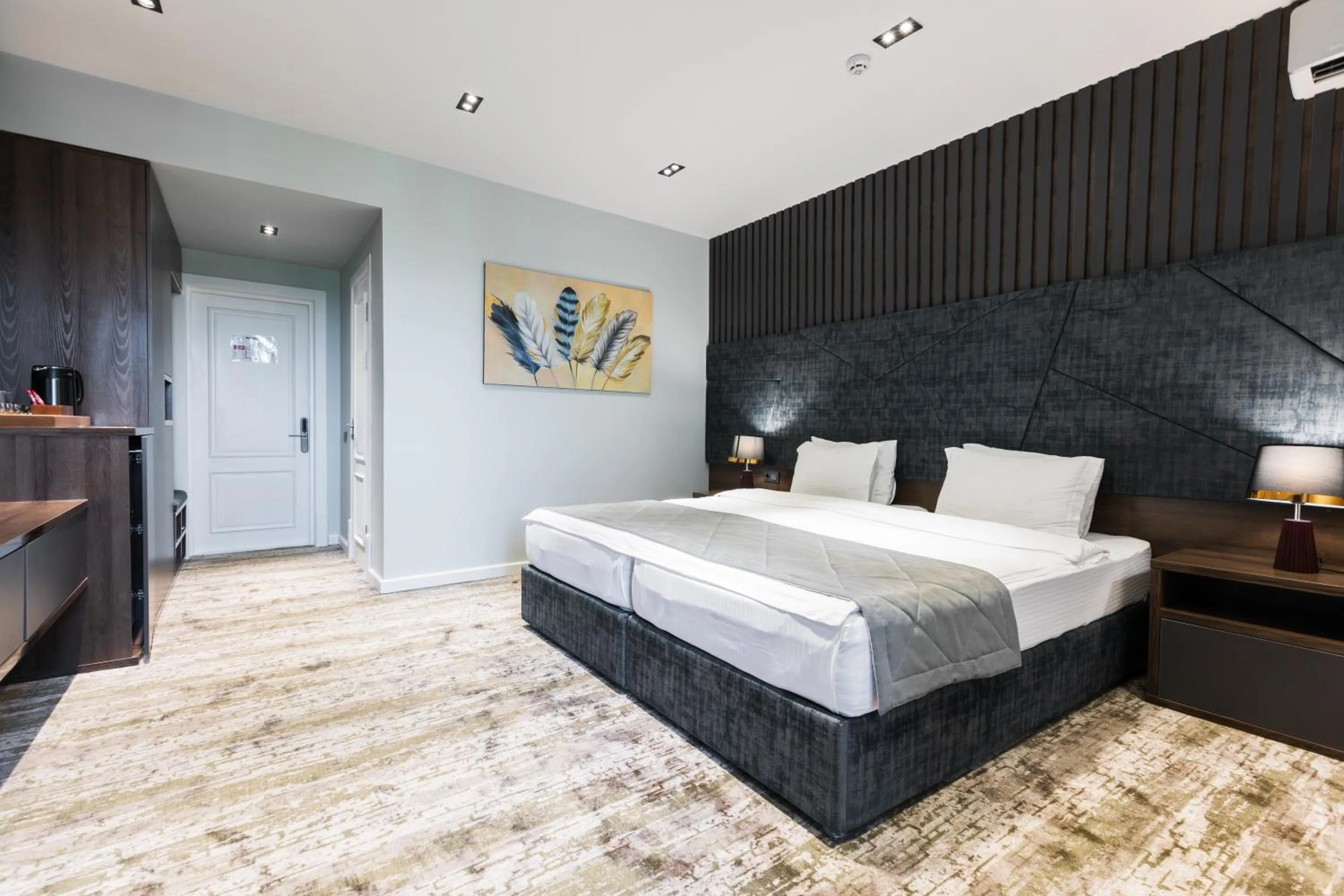 Photo of the whole room, Bed in Roadside by Khorrot