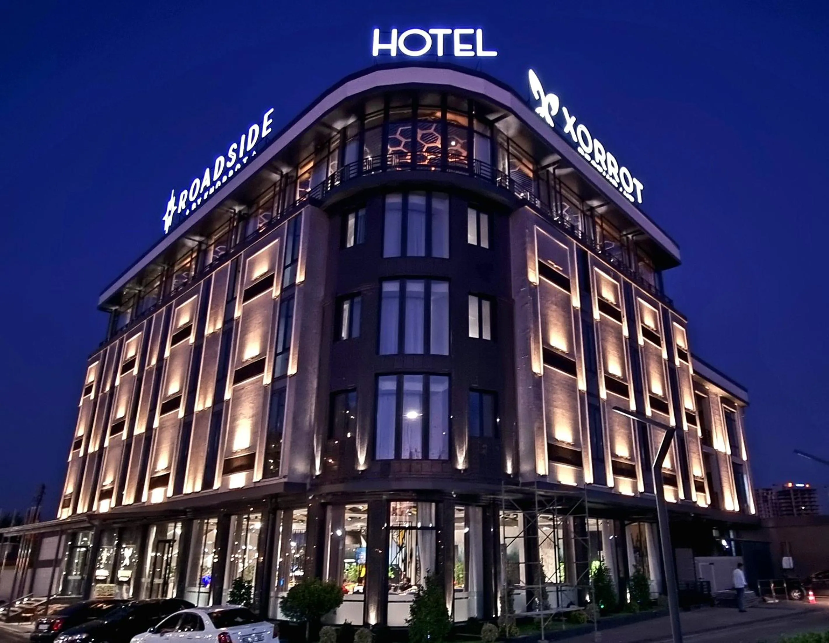 Property building in Roadside by Khorrot