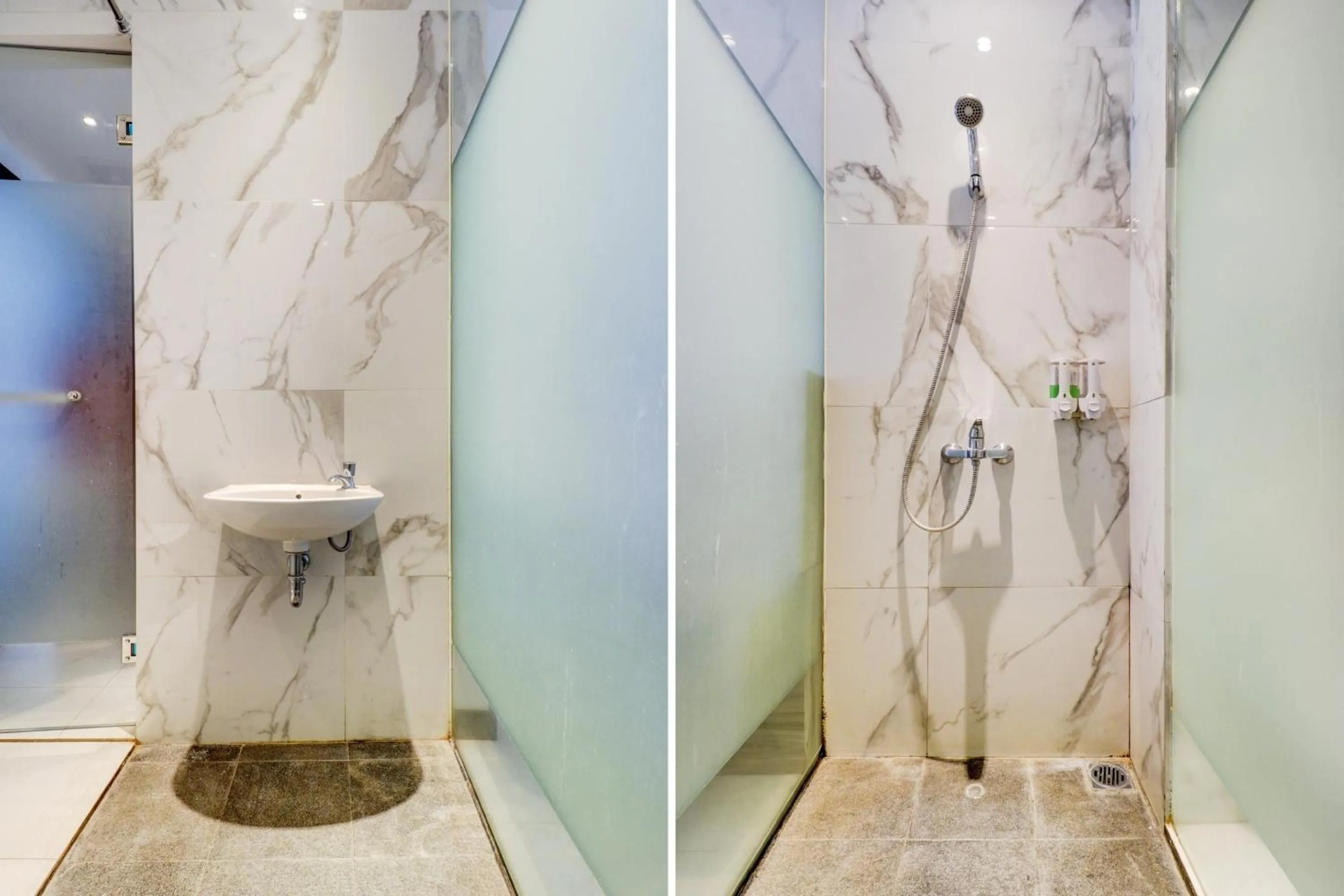 Bathroom in Collection O Cihampelas Near Ciwalk Formerly I Sleep Hotel