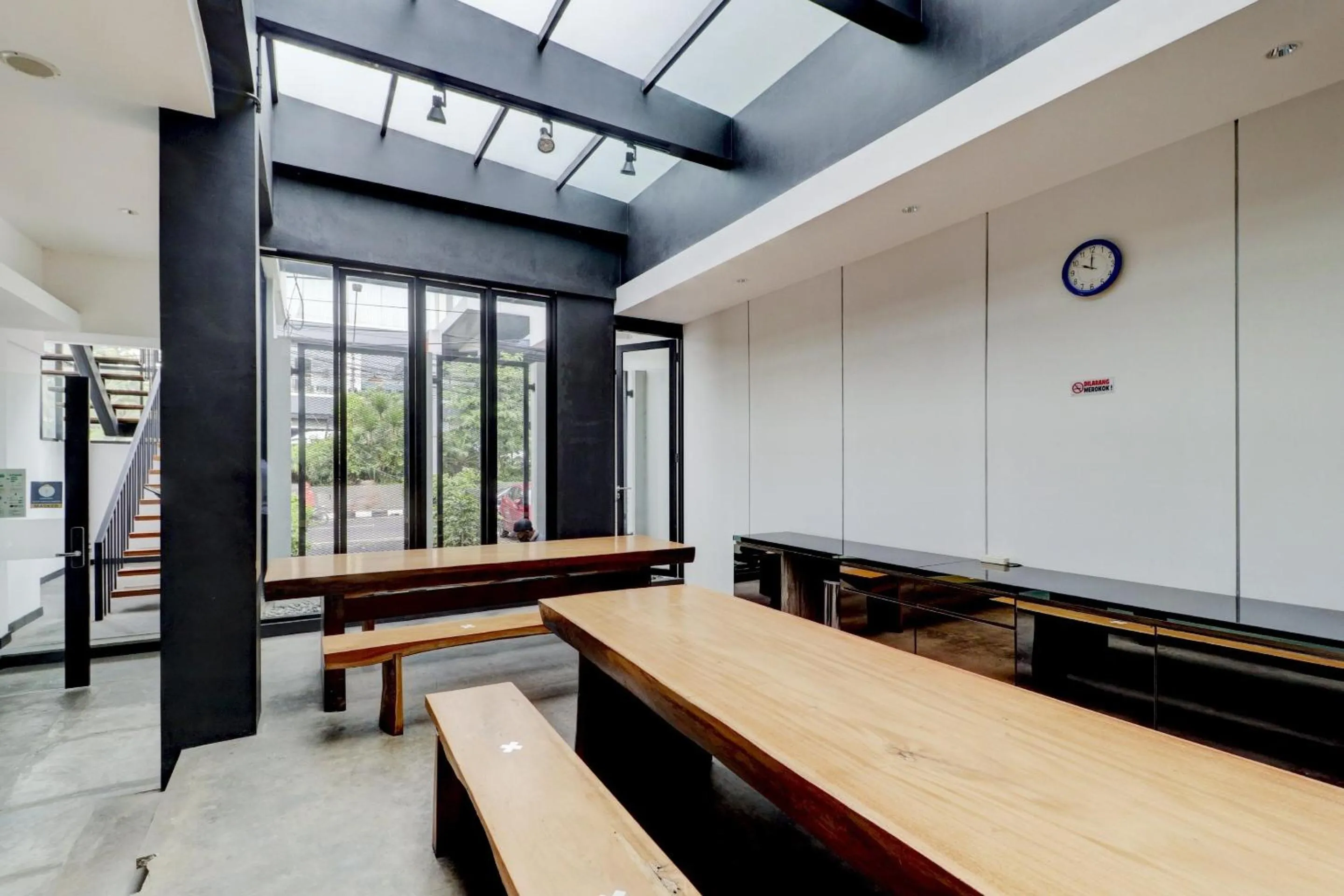 Lobby or reception in Collection O Cihampelas Near Ciwalk Formerly I Sleep Hotel