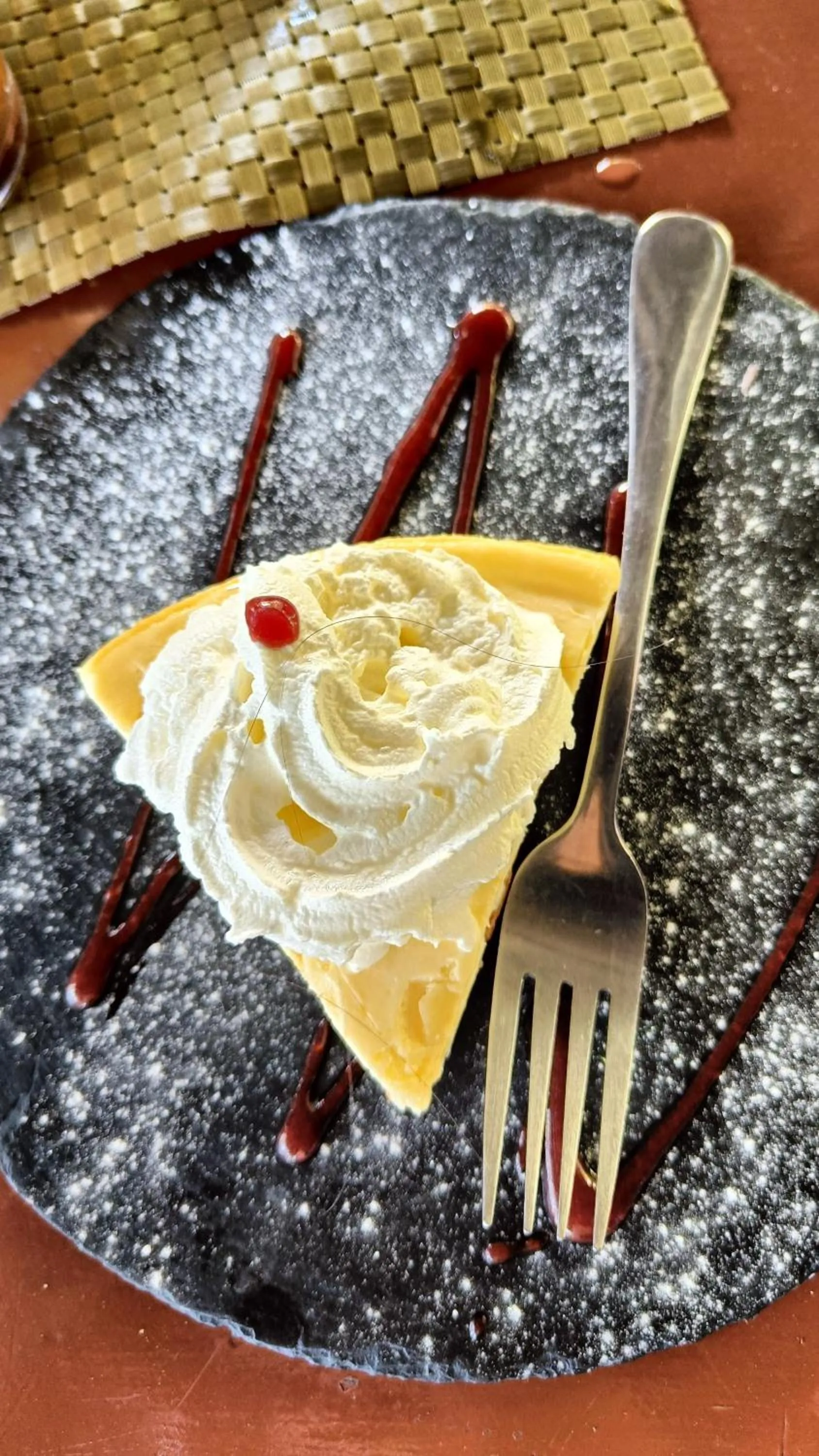 The Henry Resort Taramindu Laiya