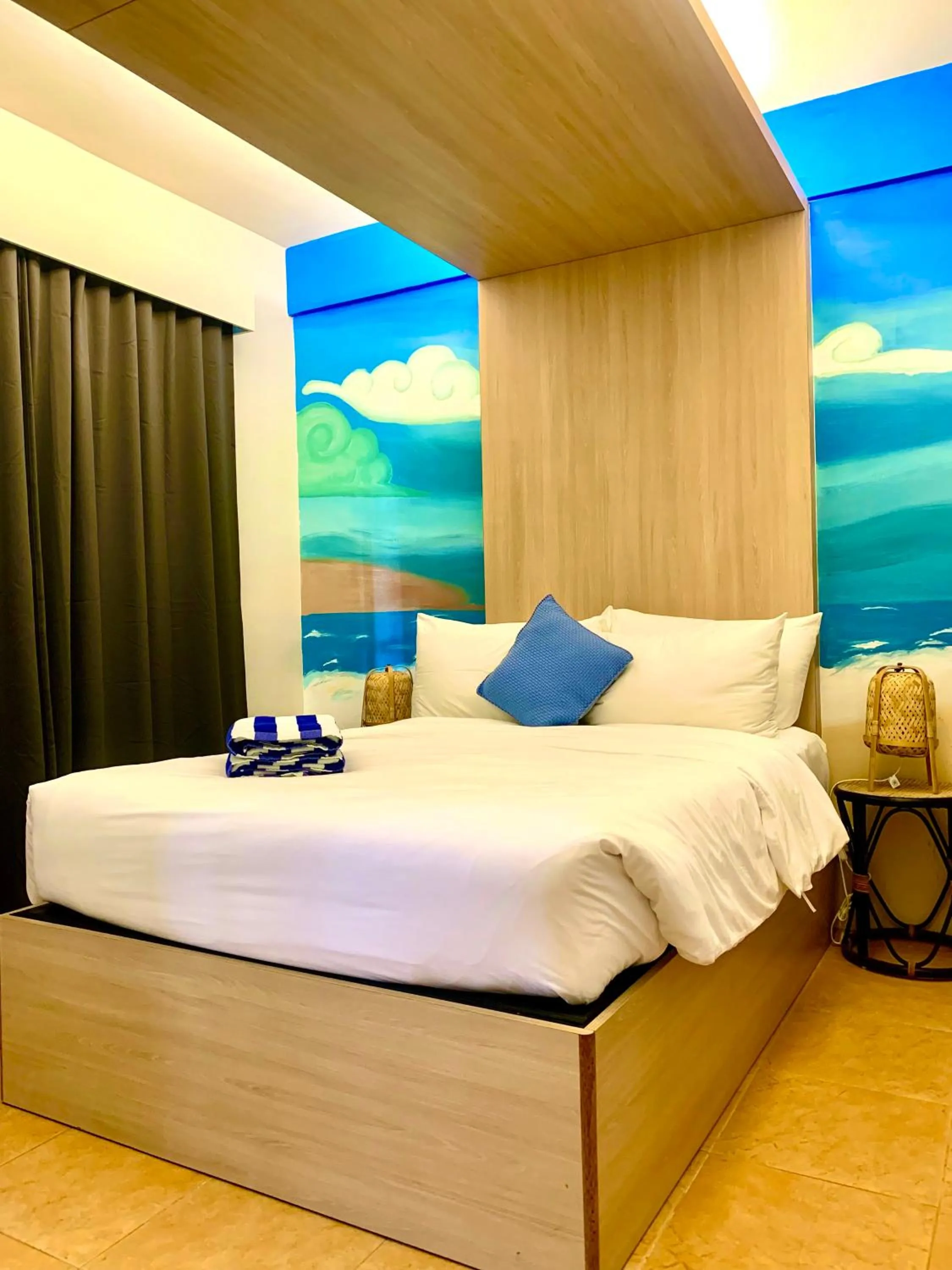 Bedroom, Bed in The Henry Resort Taramindu Laiya