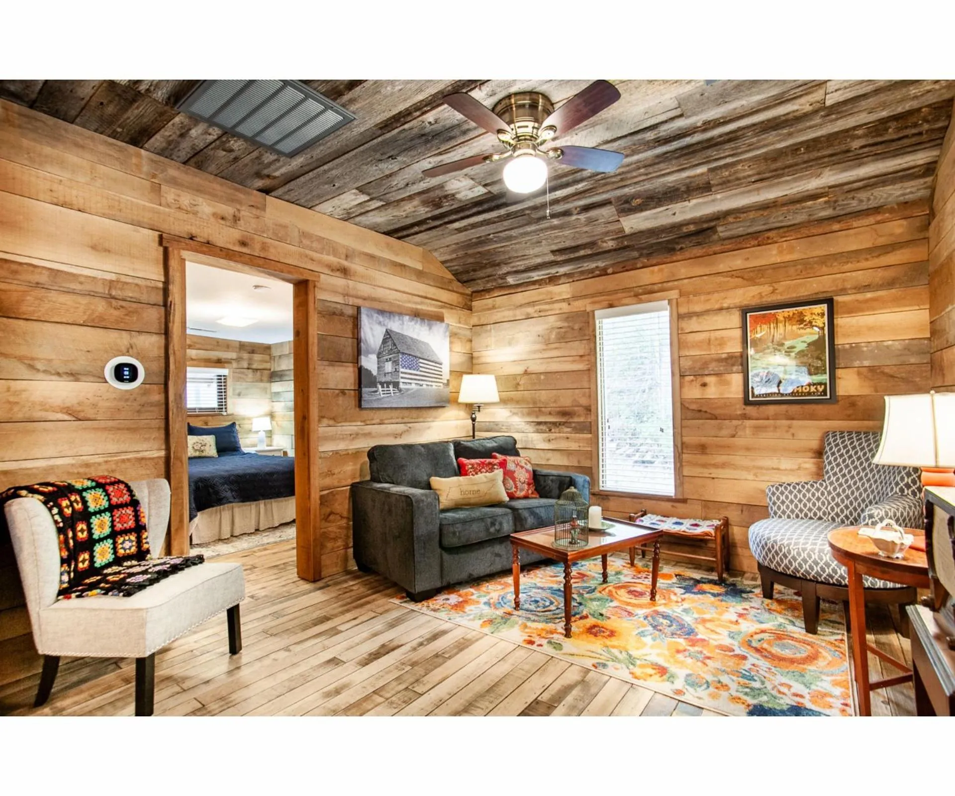 Living room in Beary Relaxing Cabin - Rustic with Outdoor Patio