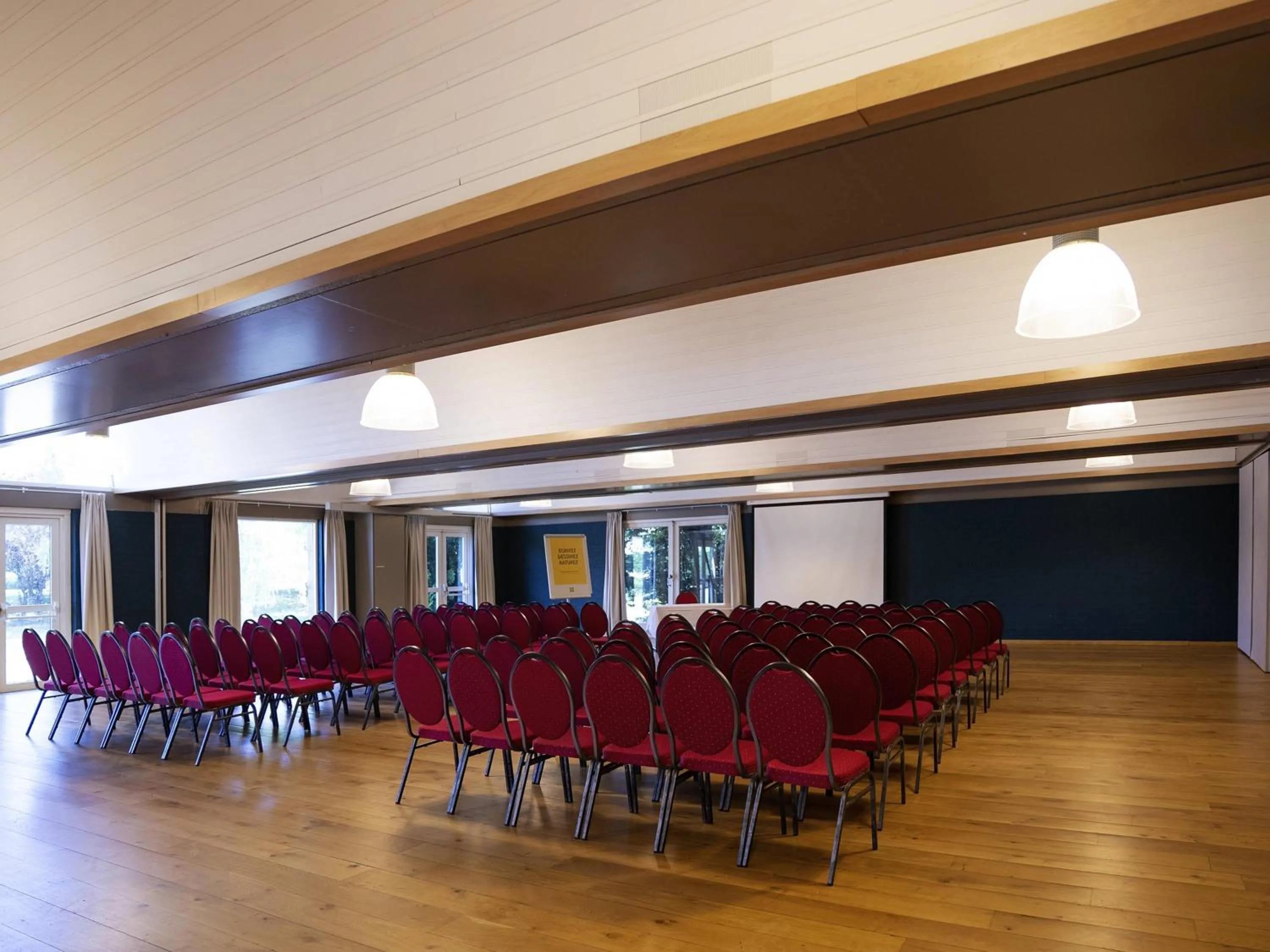 Meeting/conference room in ibis Styles Lille Neuville en Ferrain