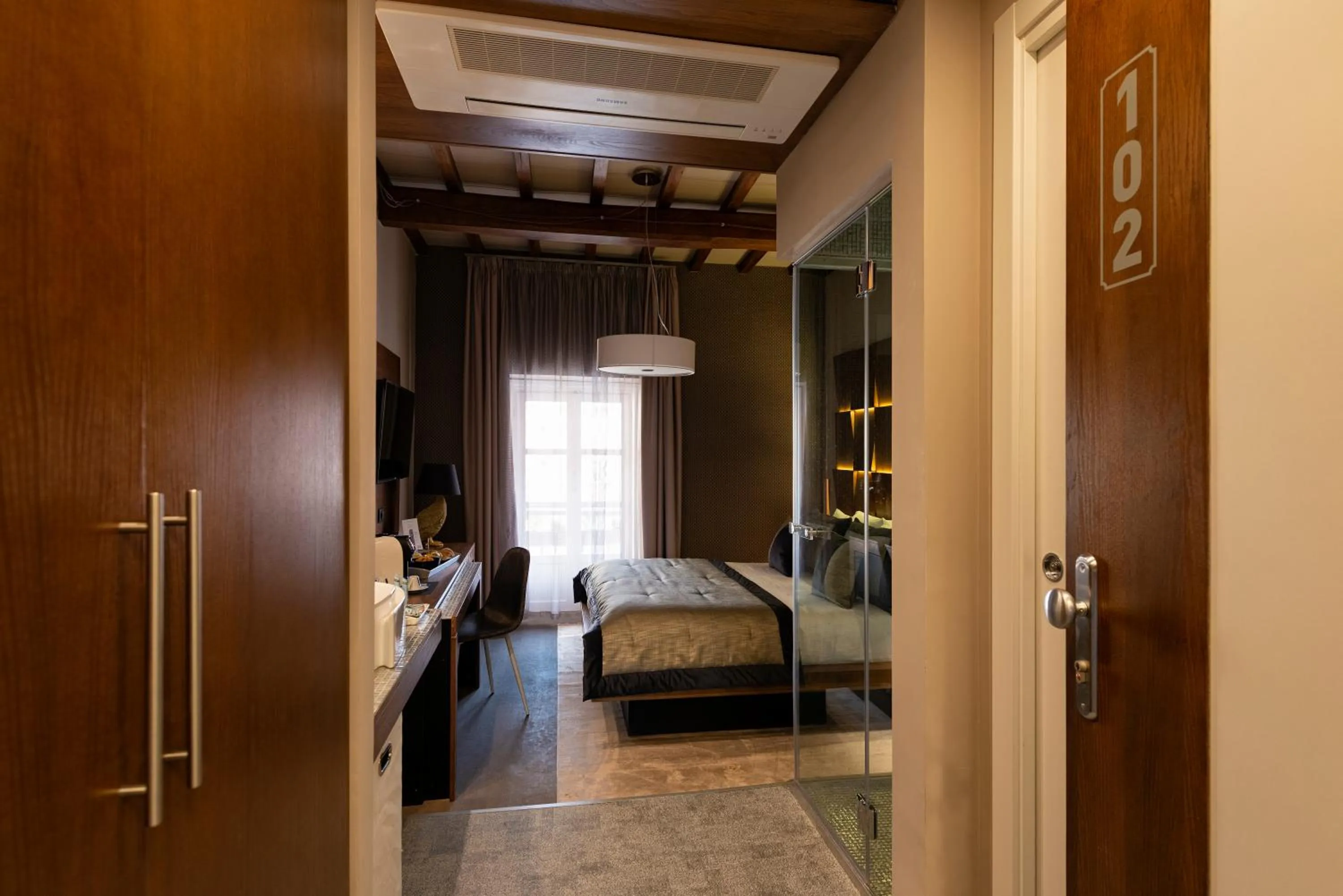 Photo of the whole room, Bed in Ara di Marte Suites