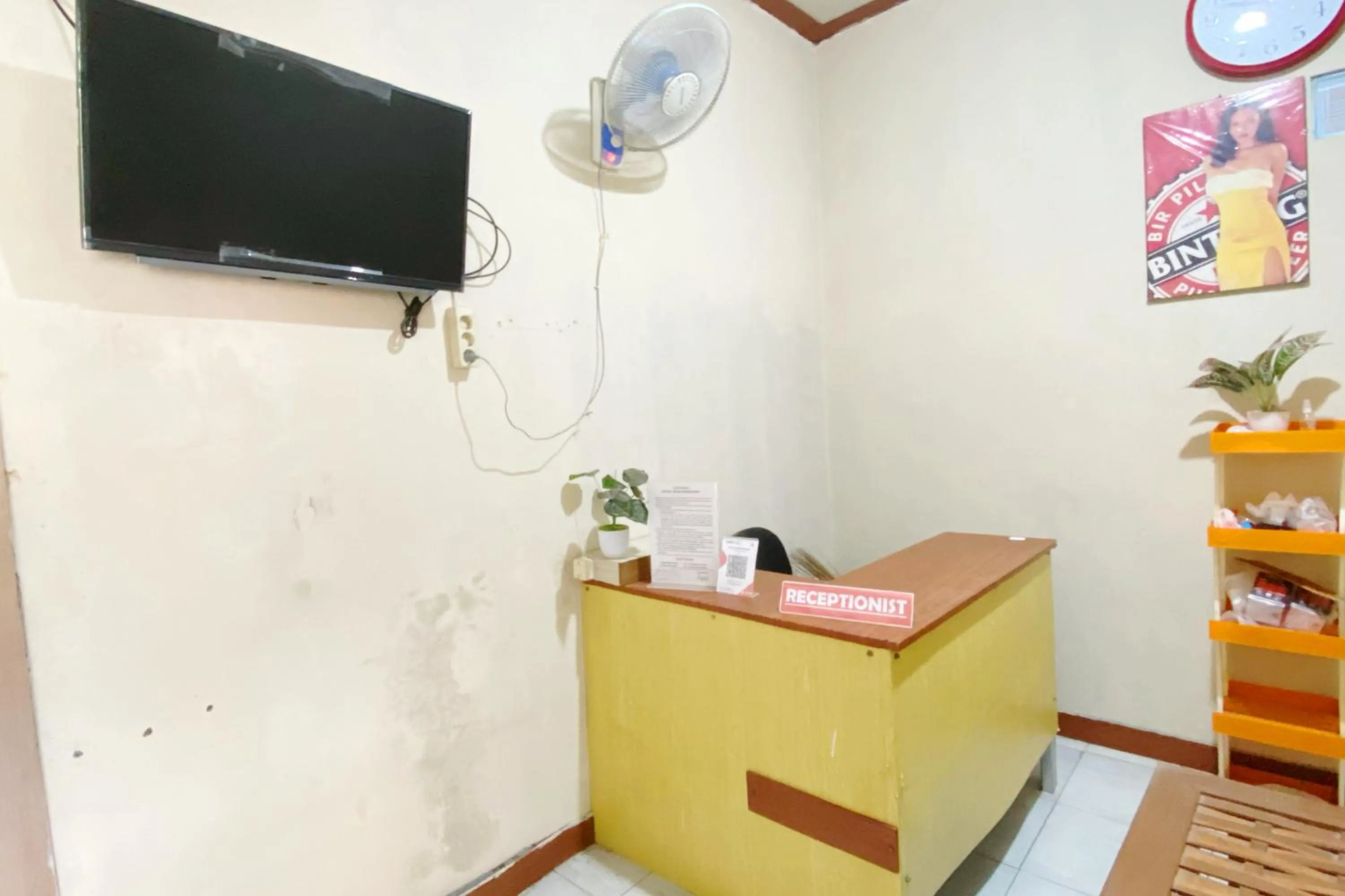 Lobby or reception in Central House Karimunjawa Mitra RedDoorz