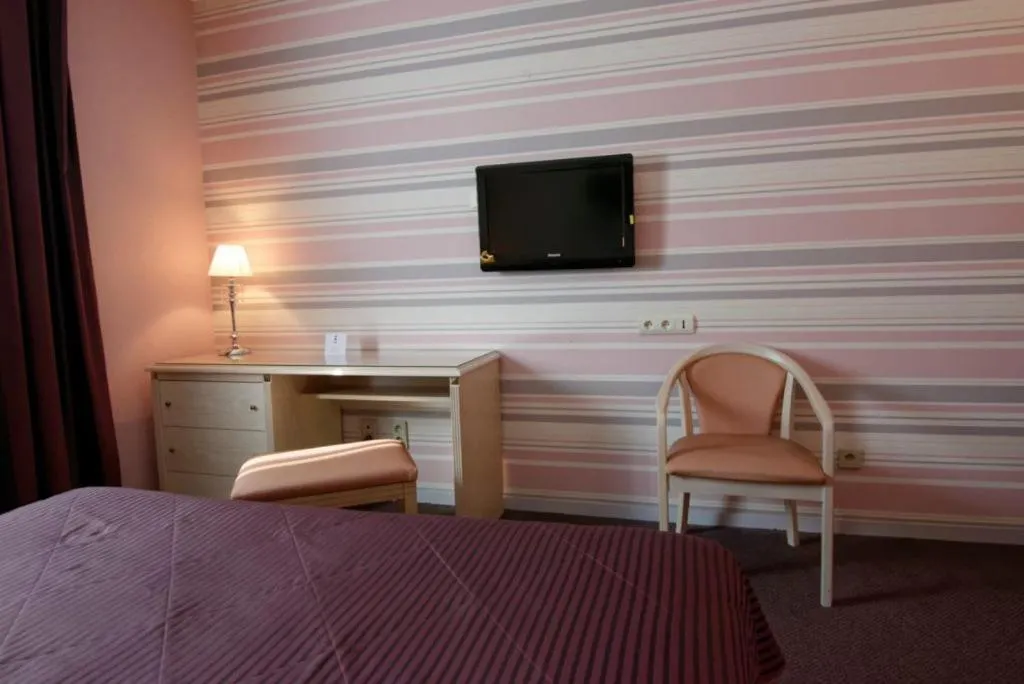 TV and multimedia, Bed in Le Manoir