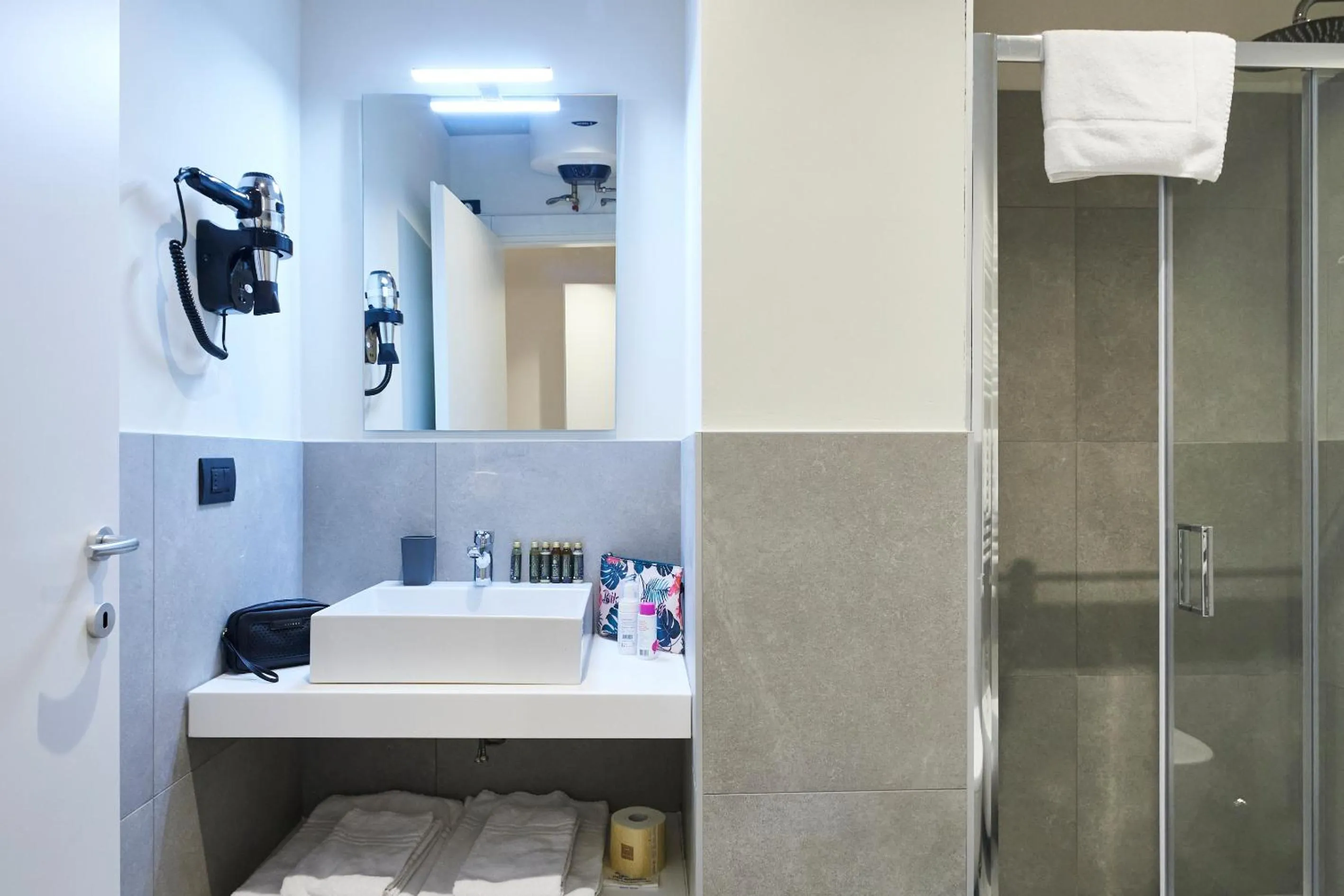 Bathroom in STAR RIBBON