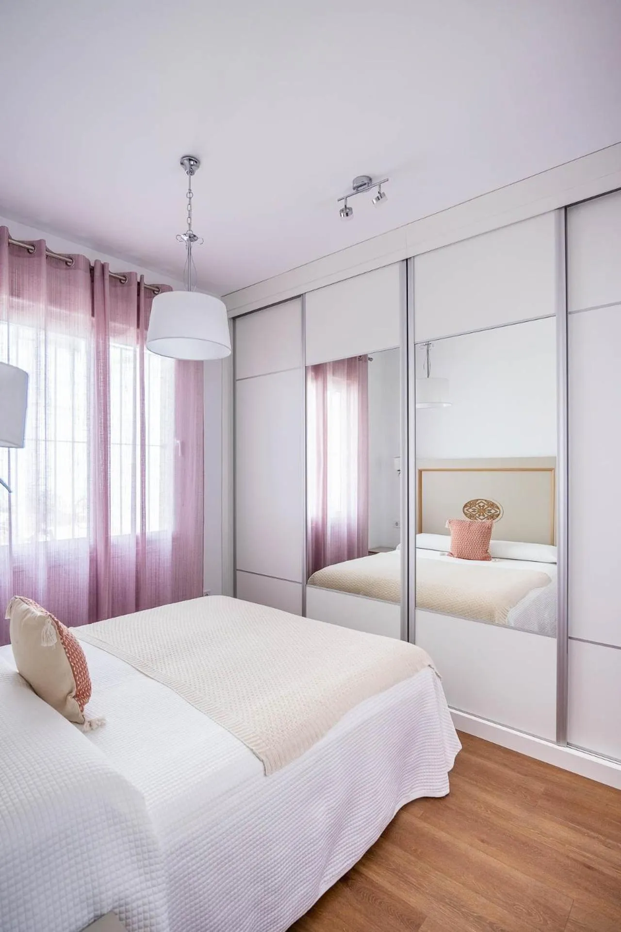 Bed in Apartamento Leyendas de Becquer A4