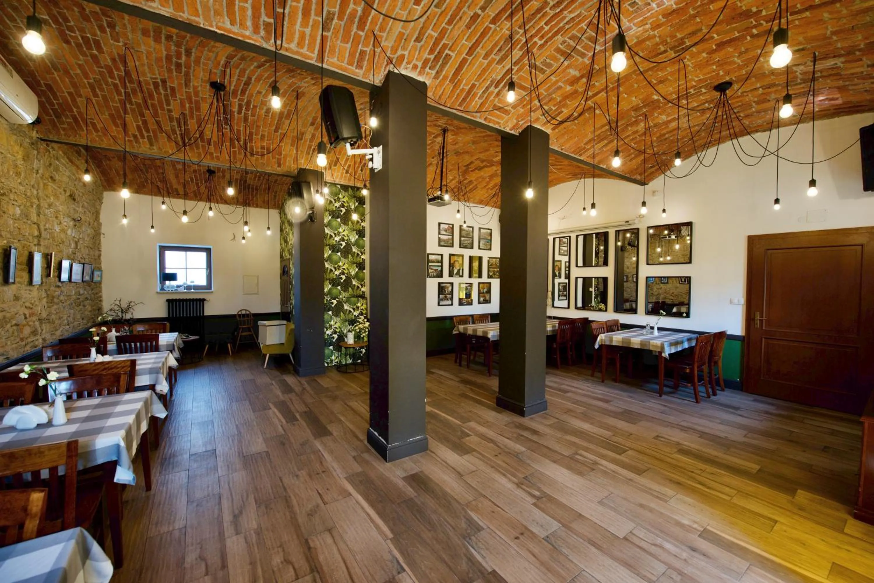 Restaurant/places to eat in Pokoje Gościnne u Klimosza