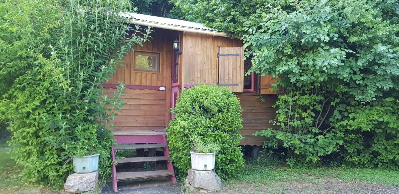 Property building in Les Copains à Bord