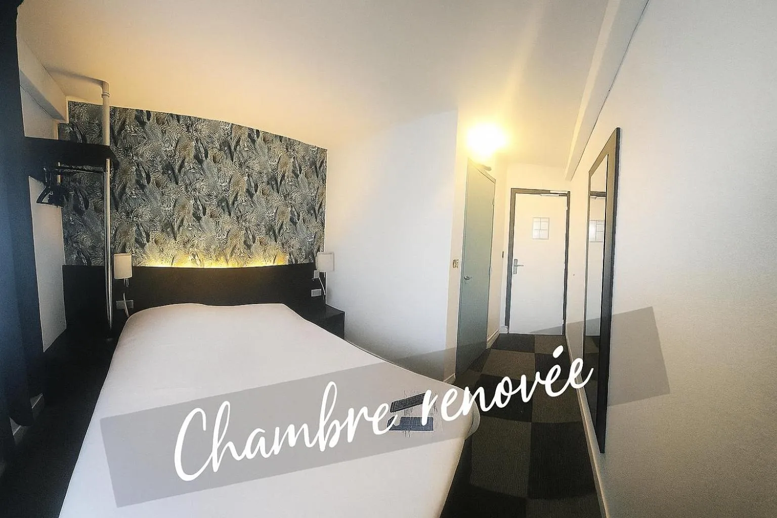 Property building, Bed in Hôtel Inn Design Resto Novo Langres