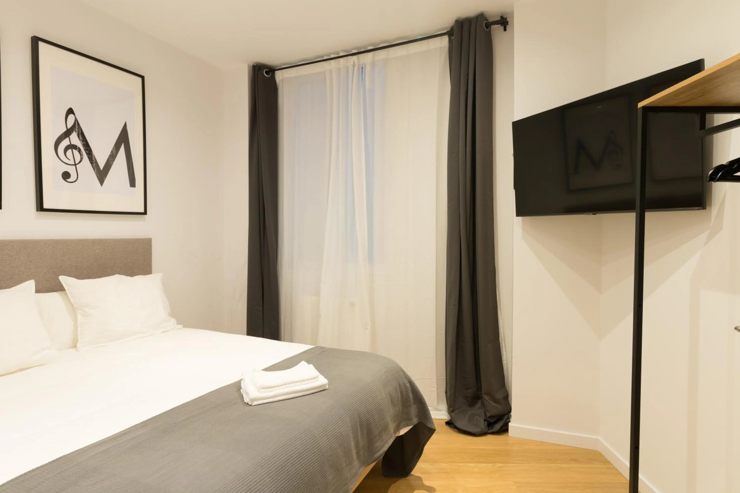 TV and multimedia, Bed in New Guggenheim