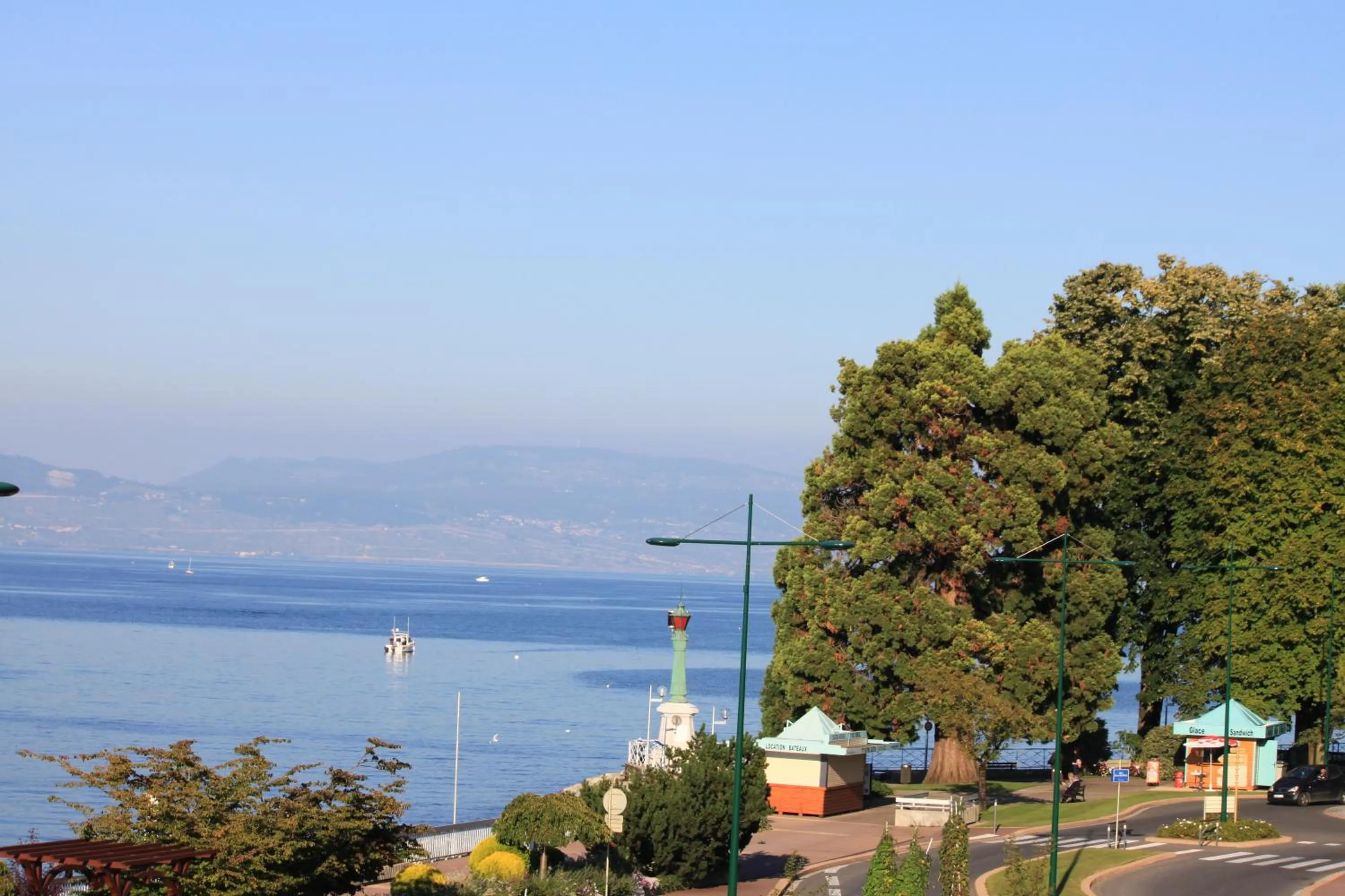 Lake view in The Originals Boutique, Hôtel Alizé, Évian-les-Bains