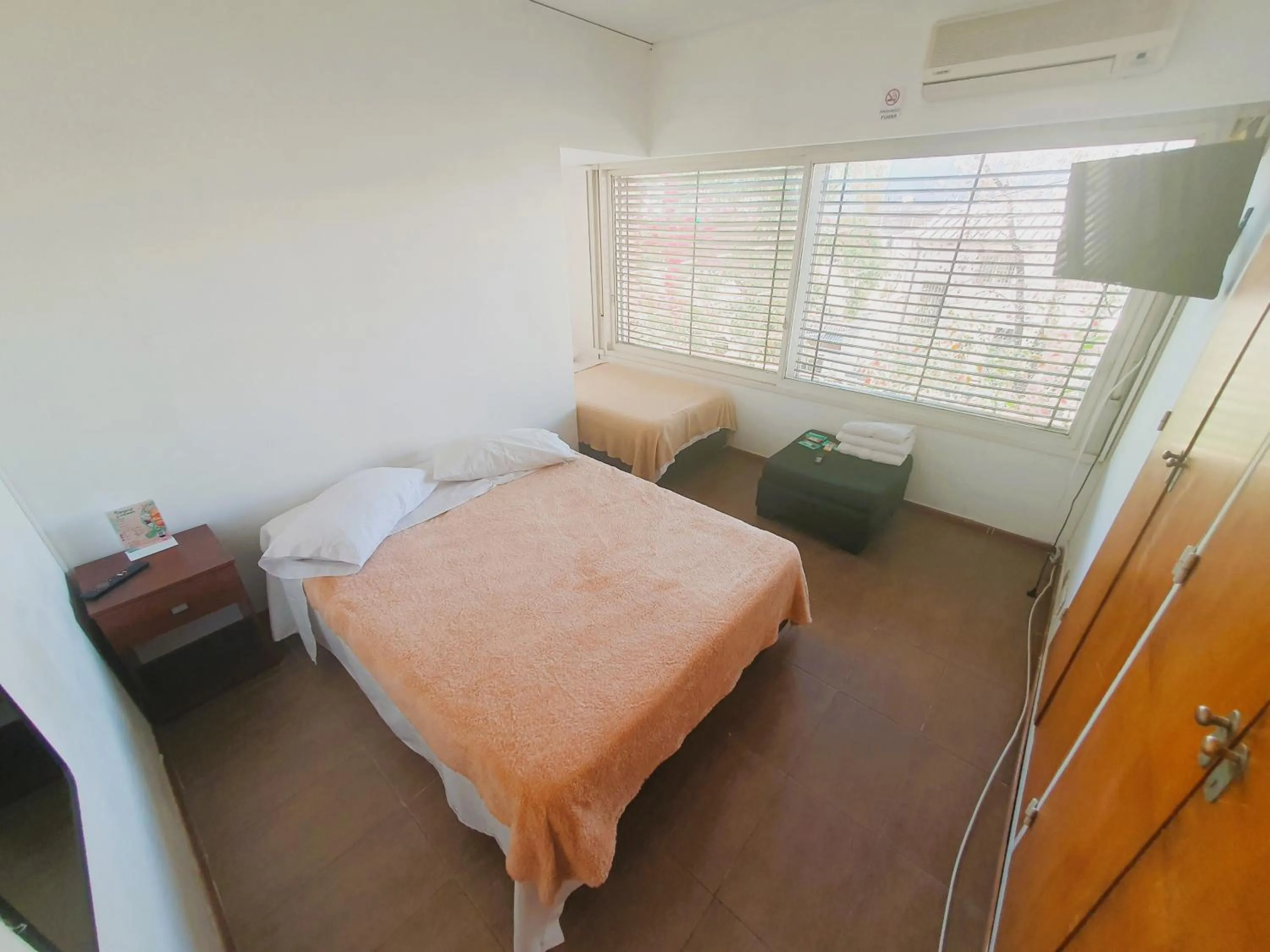 Bedroom, Bed in Habitaciones en casa en el corazón de Palermo Soho