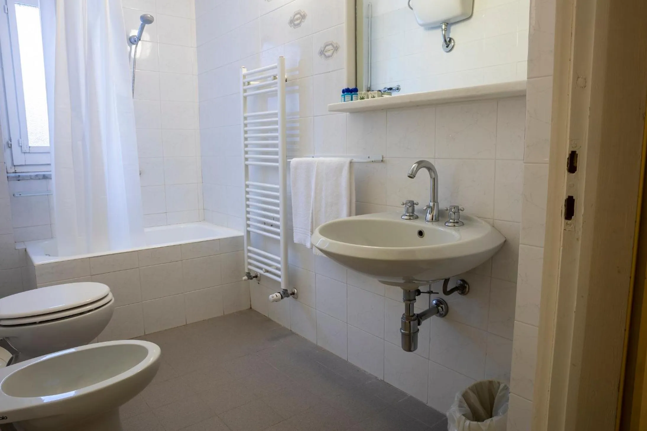 Shower in Hotel Hermitage